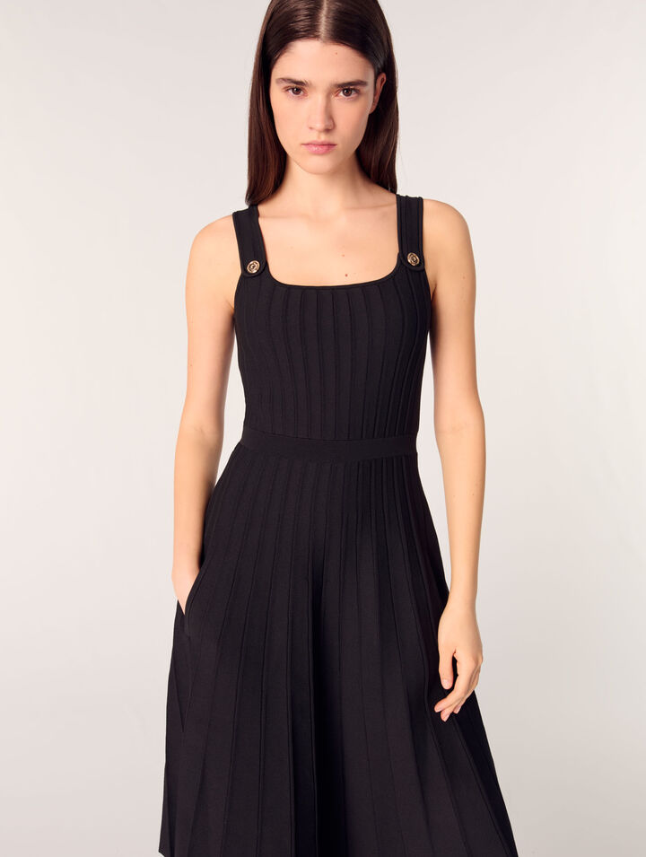 Midi-Kleid aus plissiertem Strick