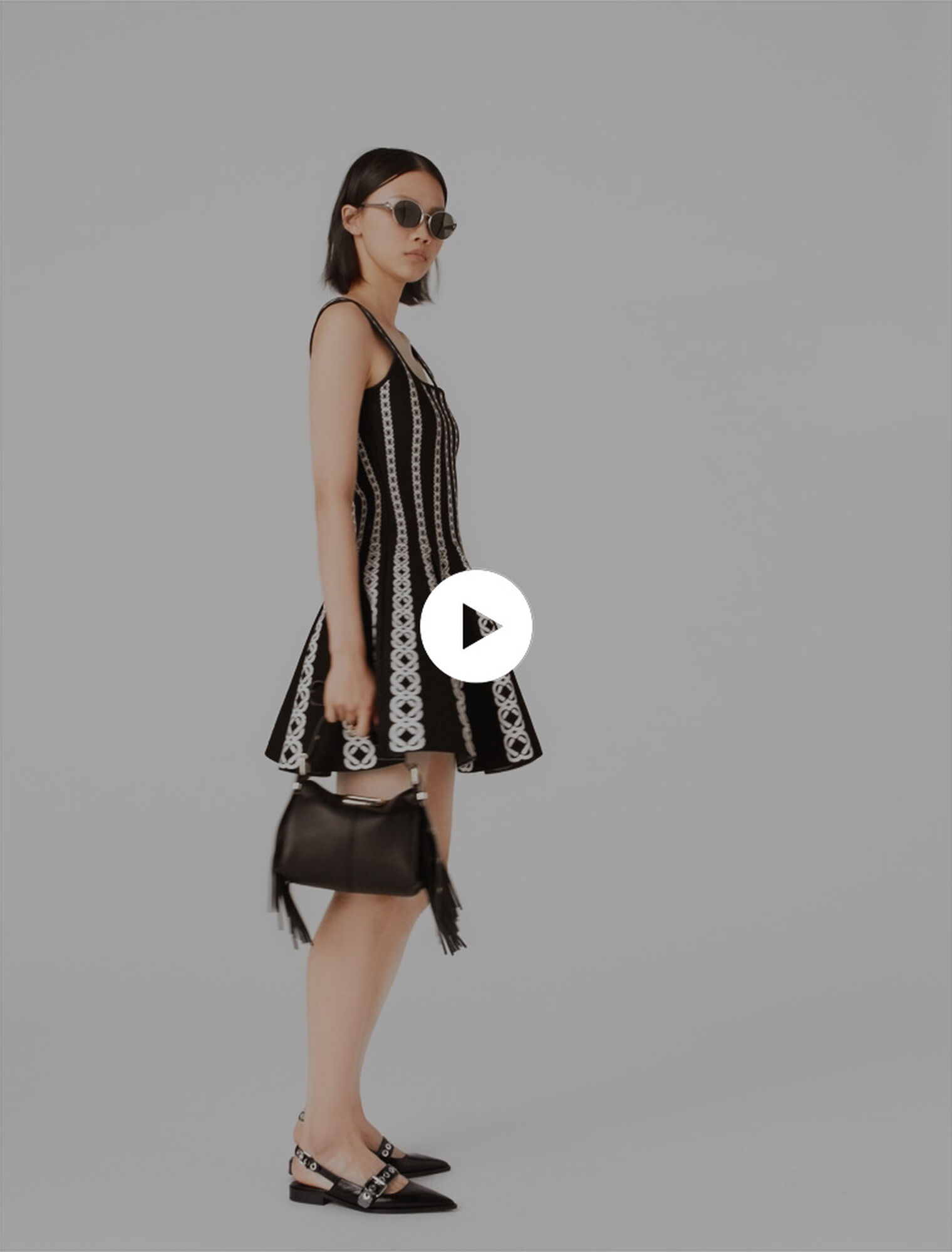 Kurzes Kleid aus Jacquard-Strick