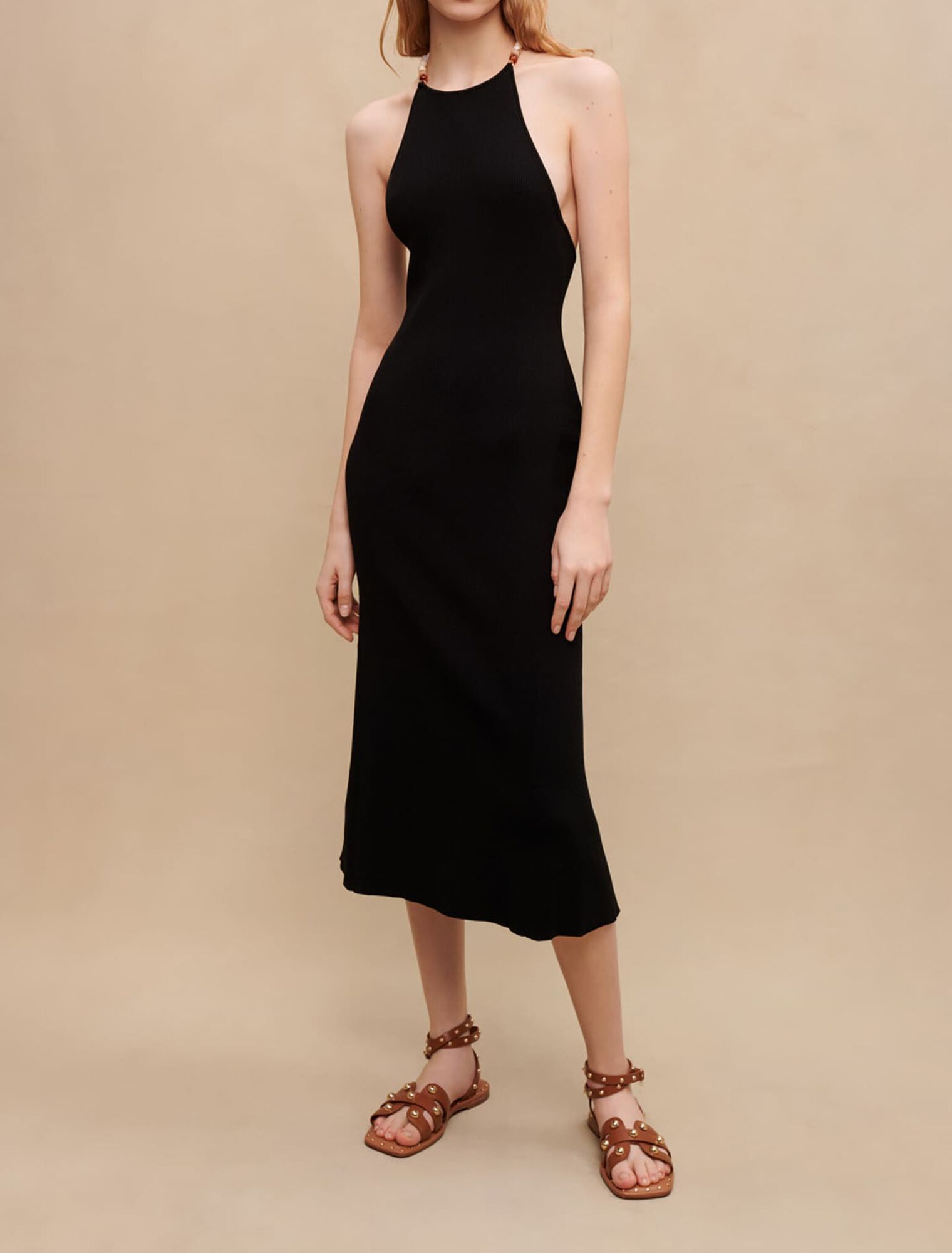 Langes Kleid mit Kettendetail