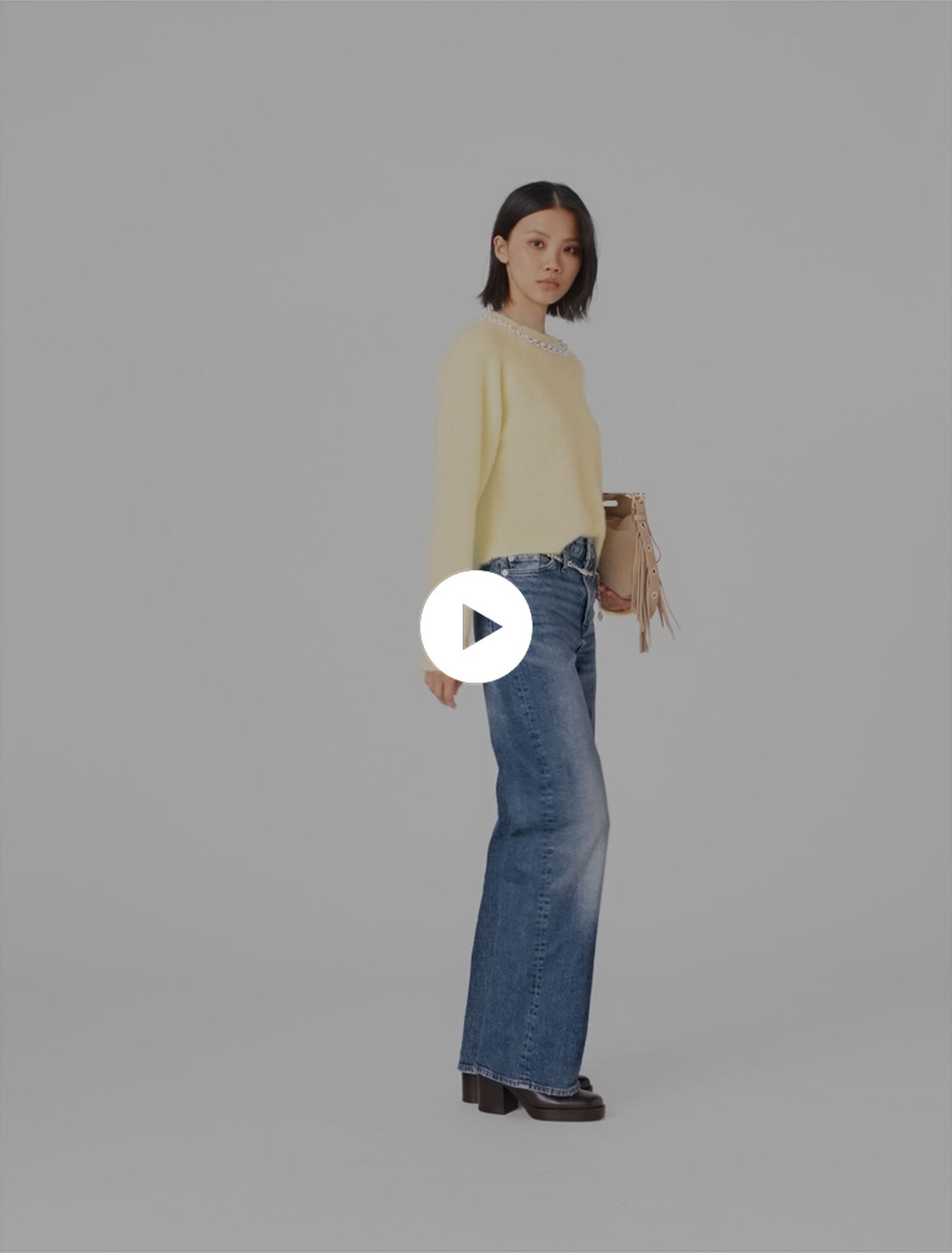 Jeans mit Kettengürtel