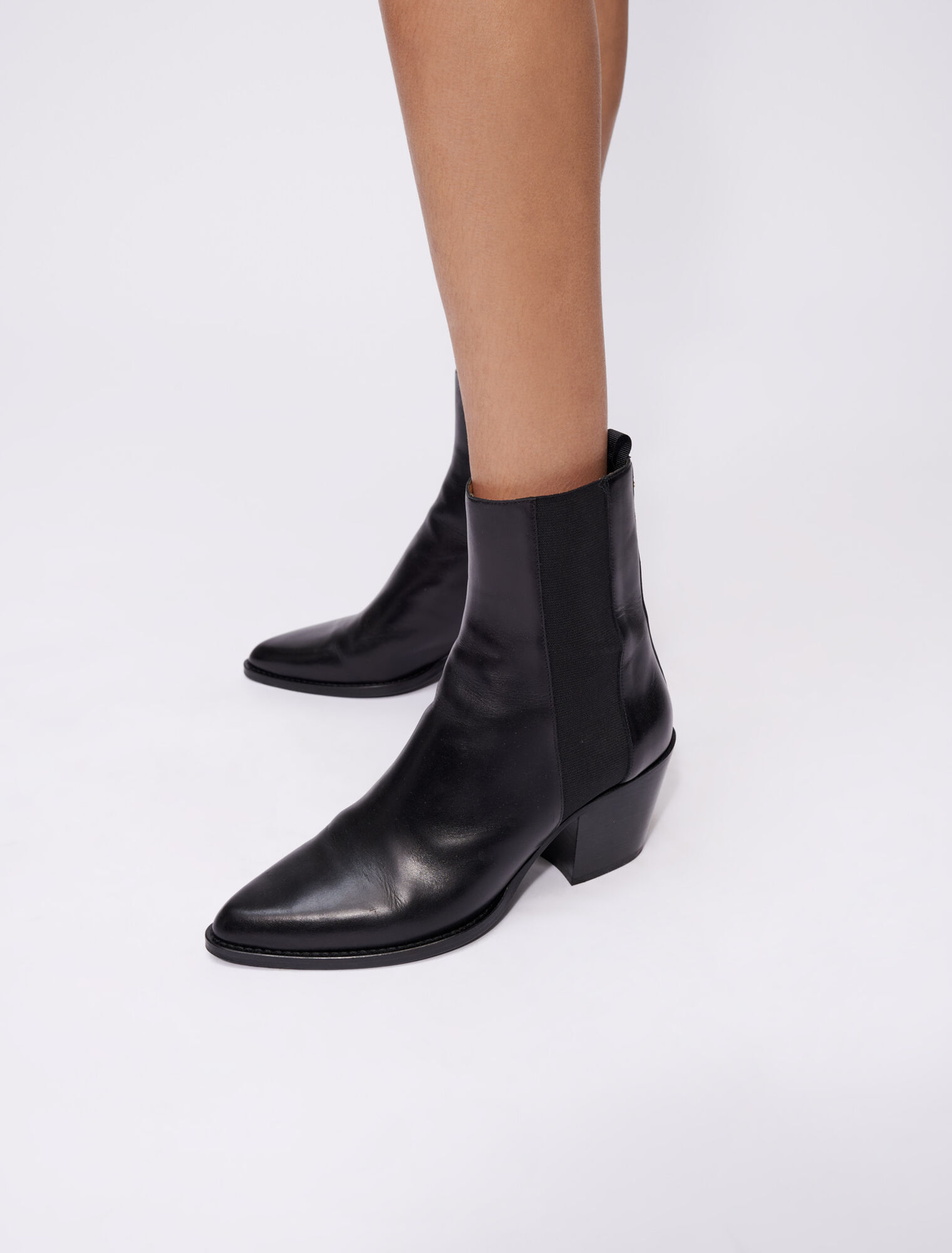 Halbhohe Stiefeletten aus Glattleder