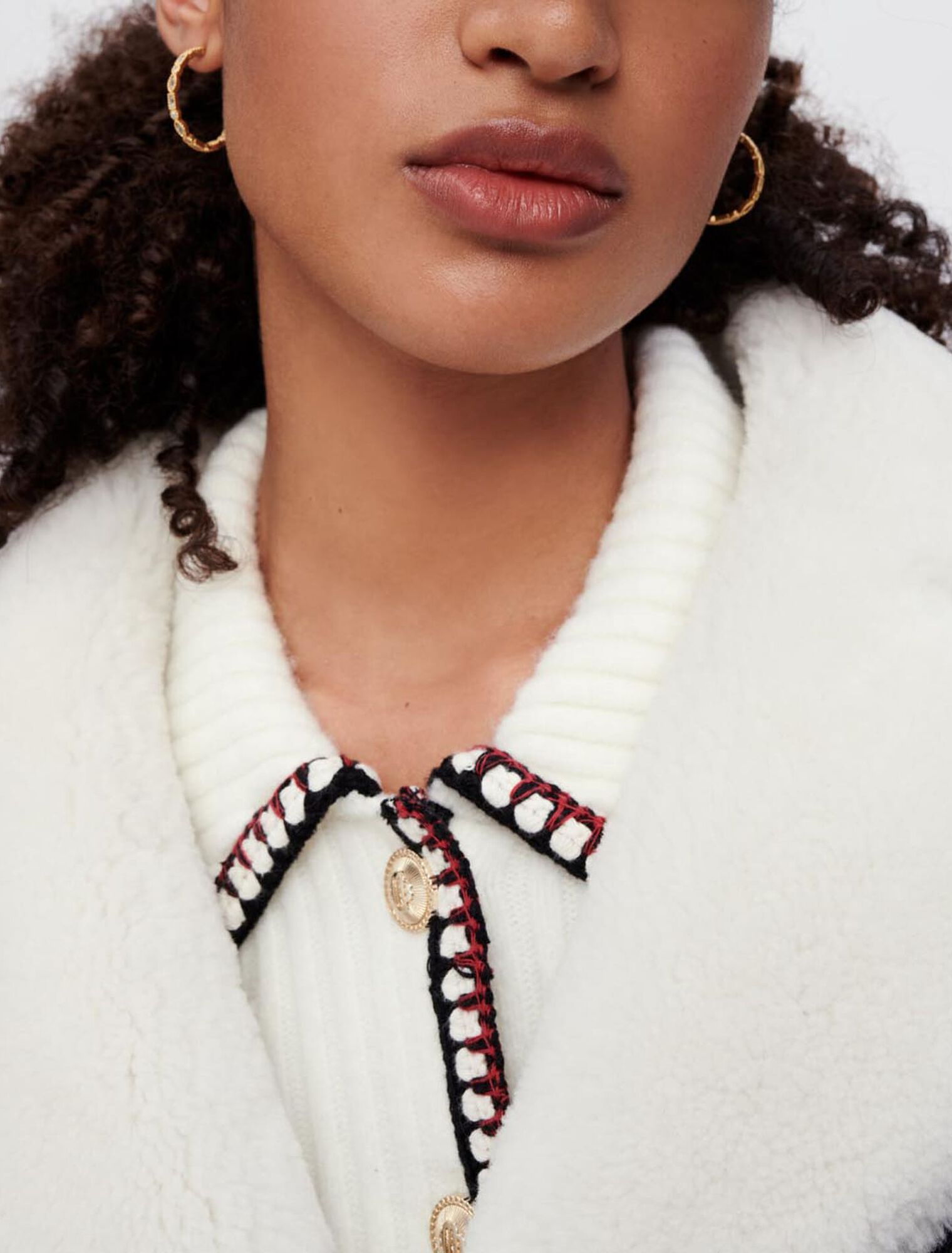 Zweifarbiger Mantel aus Pelzvelours