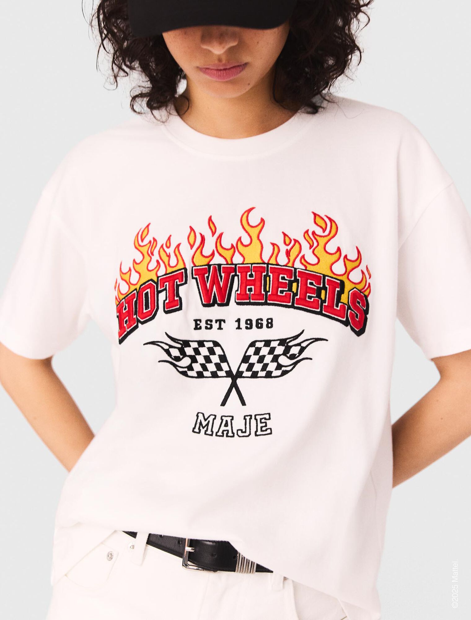 T-Shirt mit Stickerei
