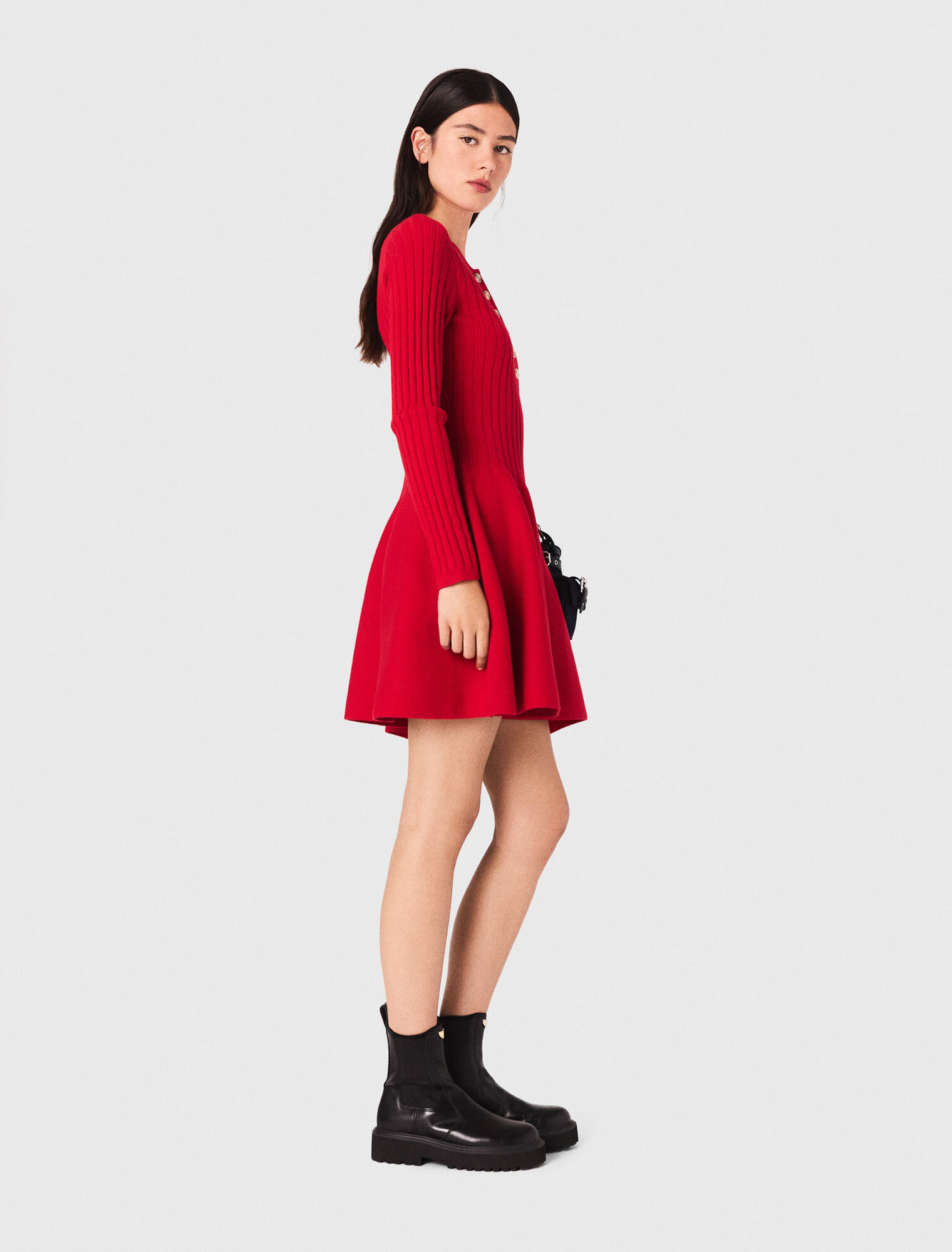 Strickkleid mit ausgestelltem Rock