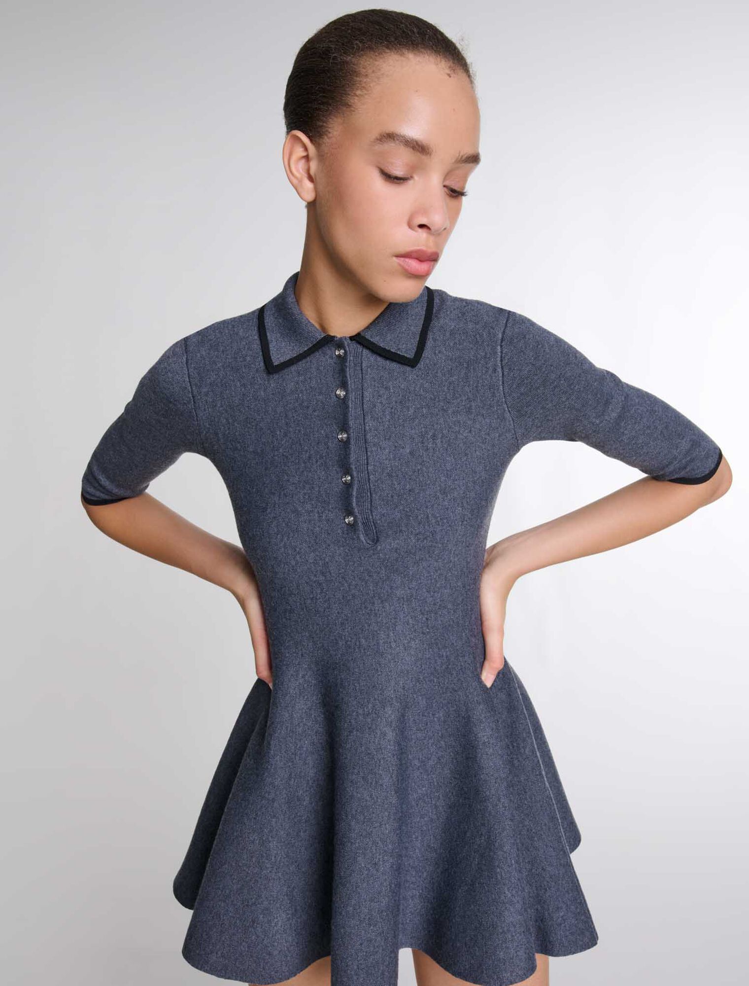Kurzes Strickkleid