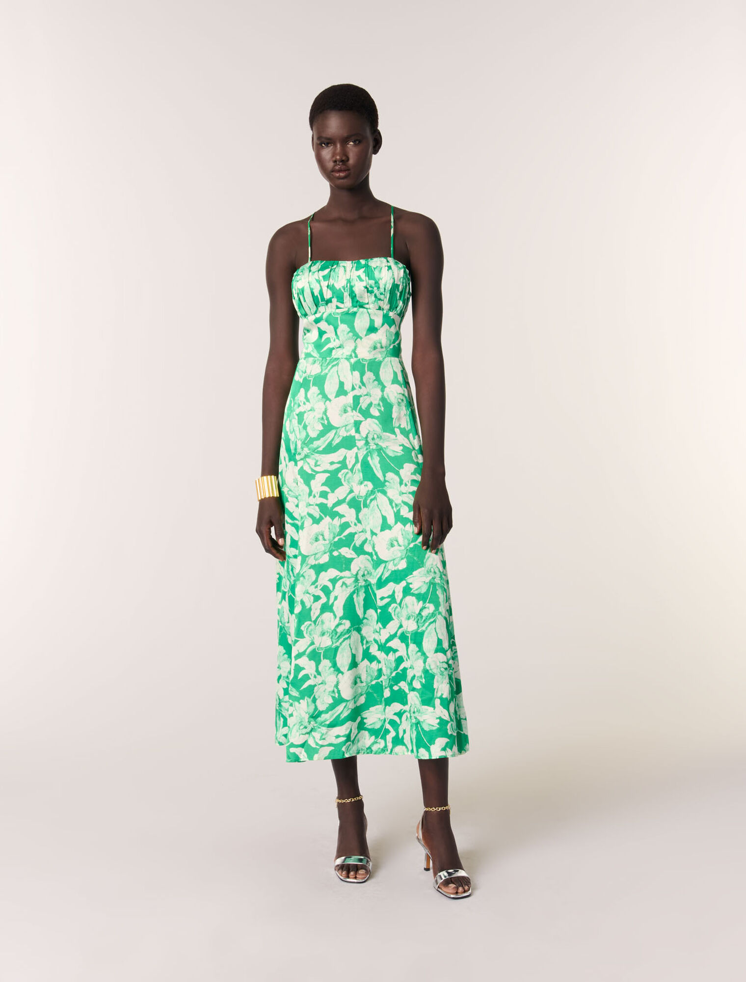Langes bedrucktes Kleid