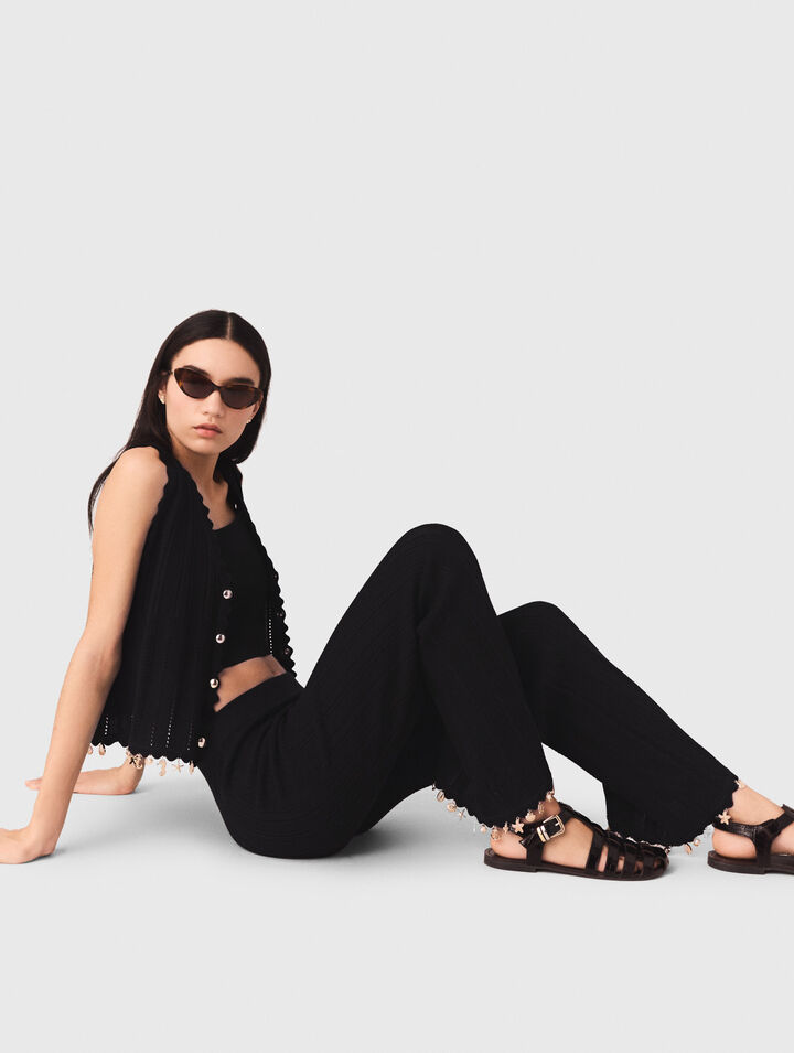 Strickhose mit Schmuck