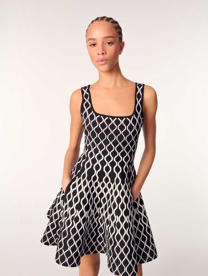Kurzes Strickkleid mit Motiv