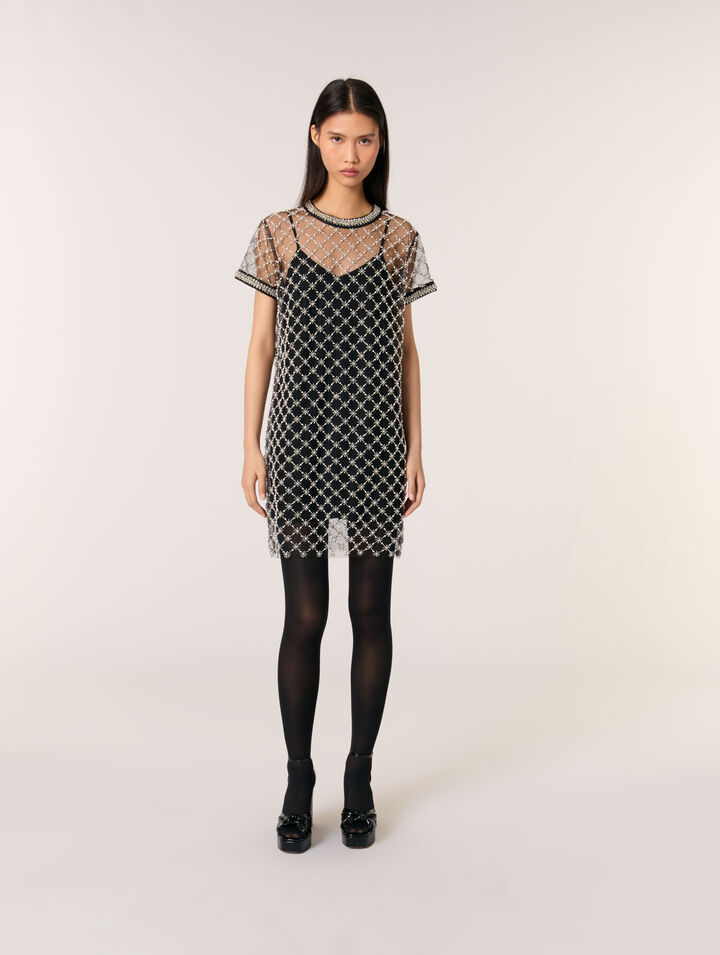 Kurzes Kleid aus besticktem Tüll