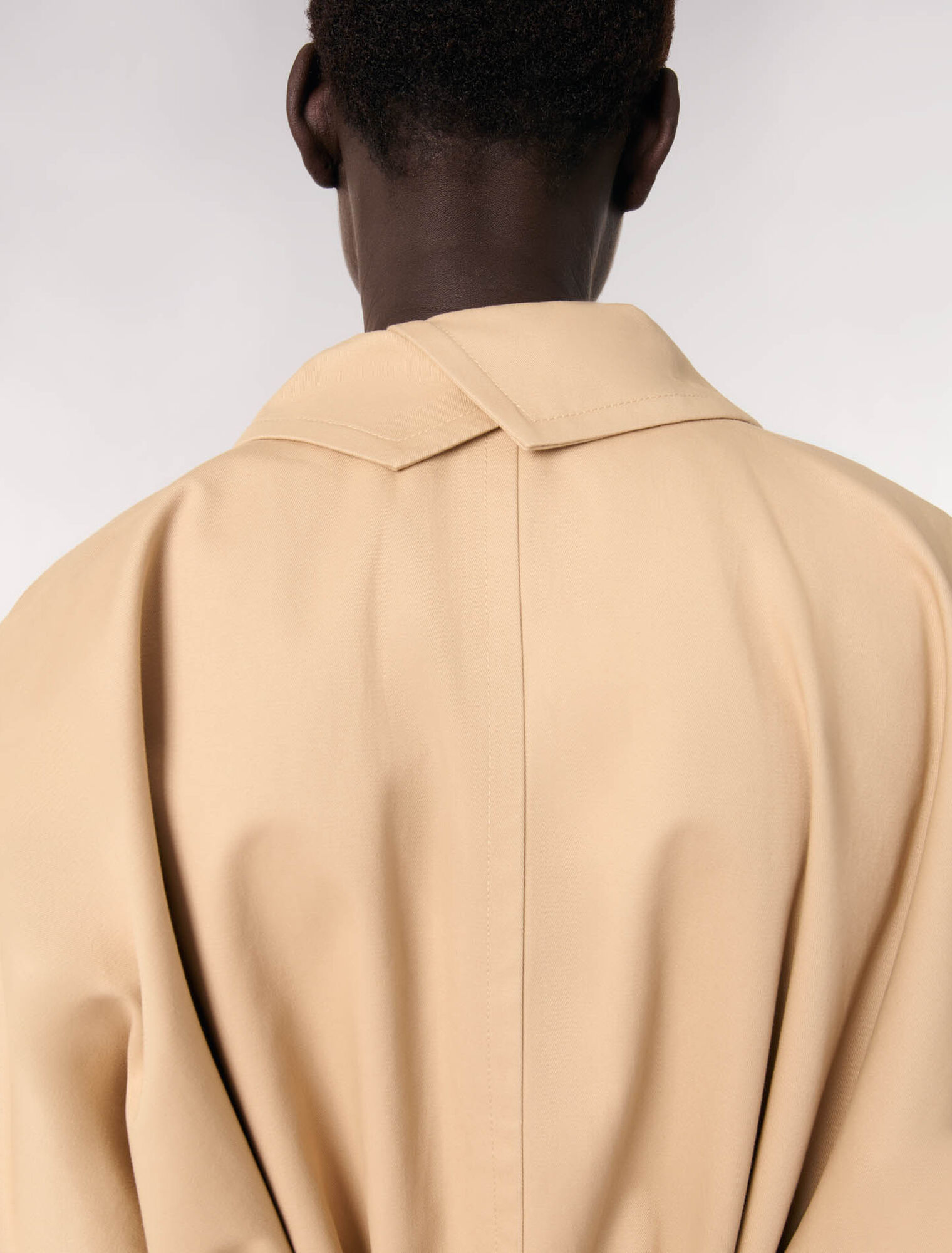 Langer Trenchcoat