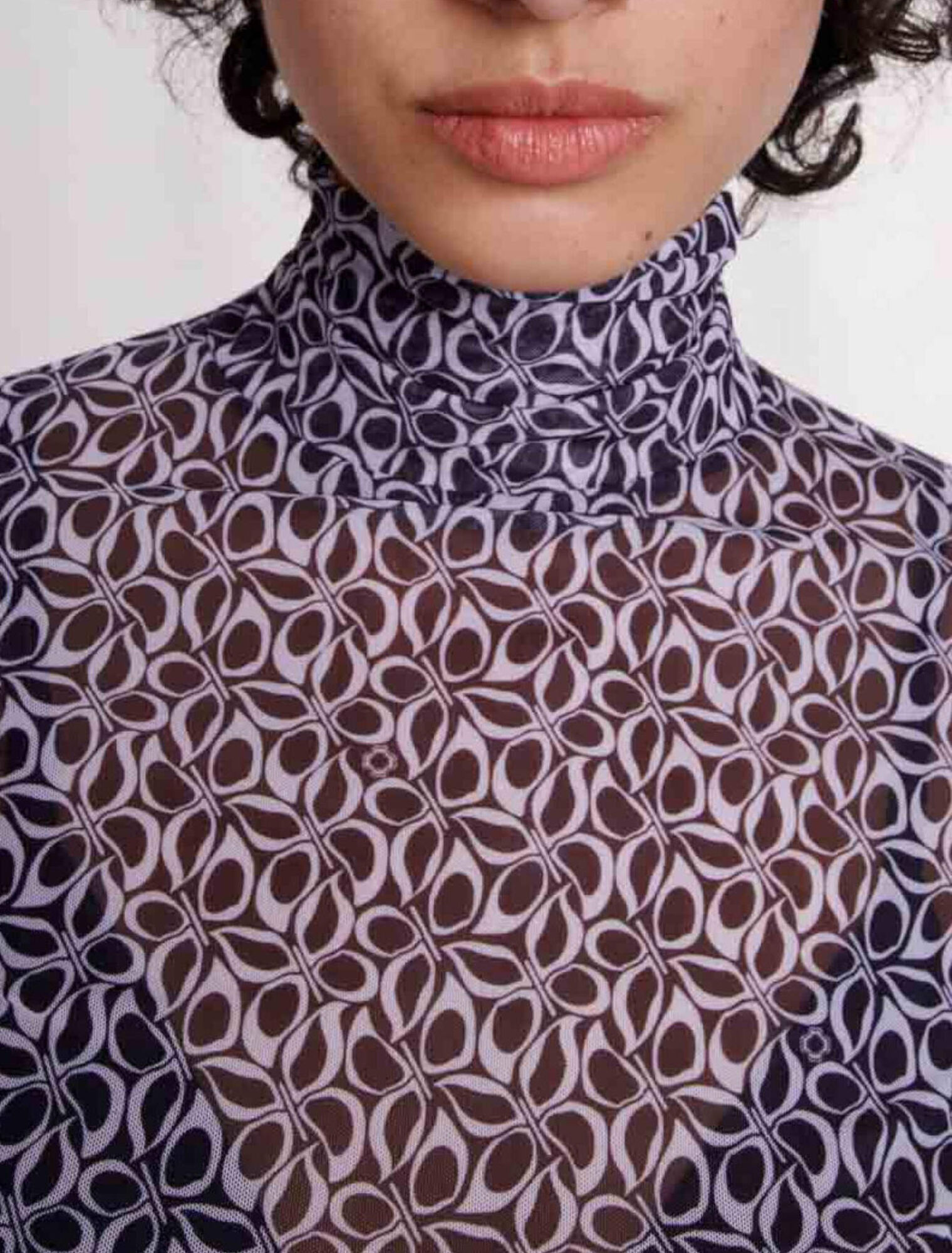 Halbdurchsichtiges Top