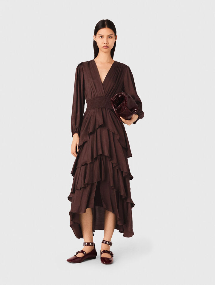 Langes fließendes Kleid mit Volants