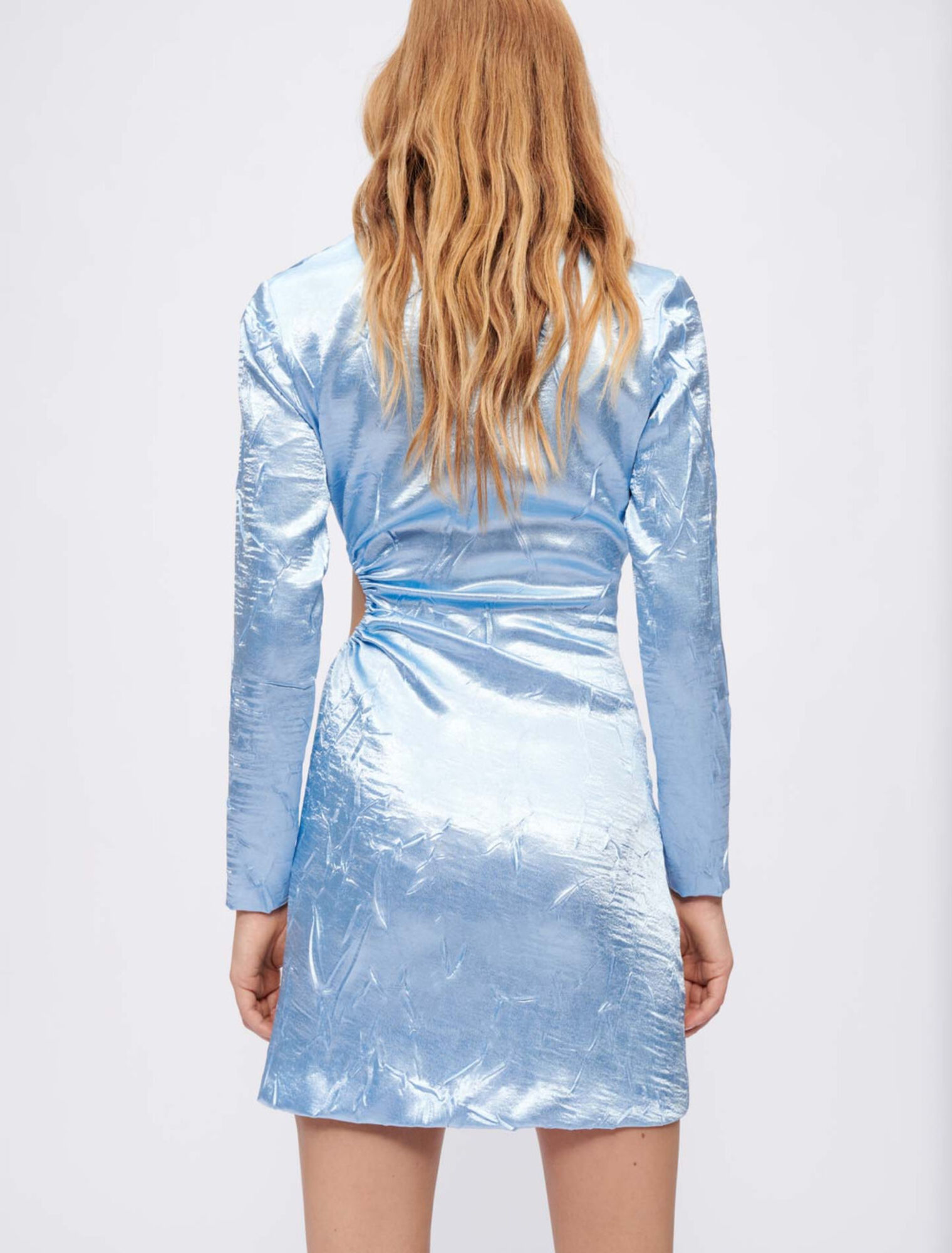 Körpernahes Kleid aus Satin