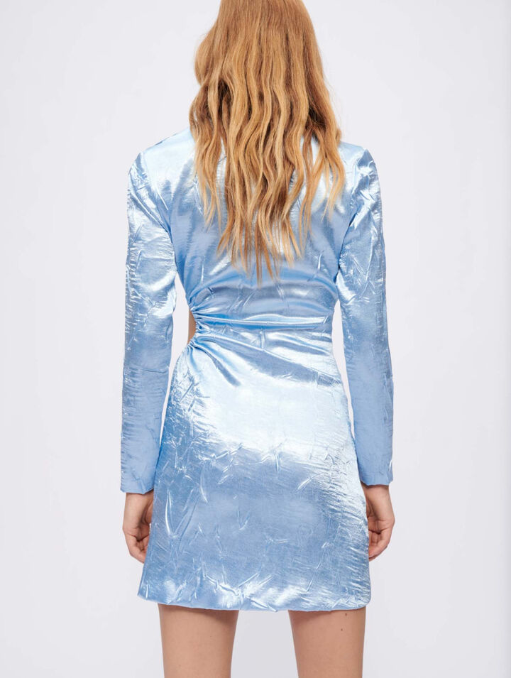 Körpernahes Kleid aus Satin