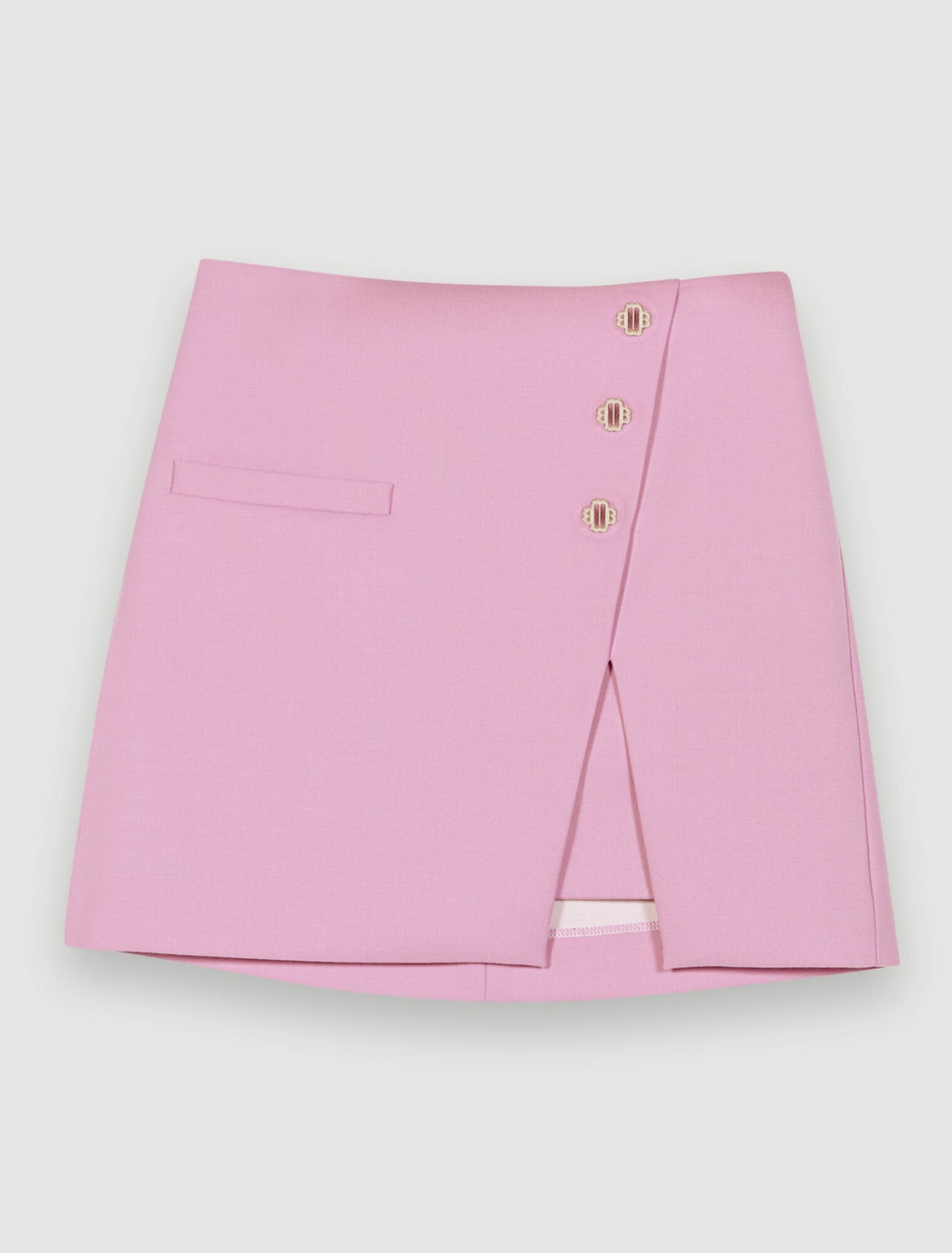 Kurzer Rock mit Knöpfen