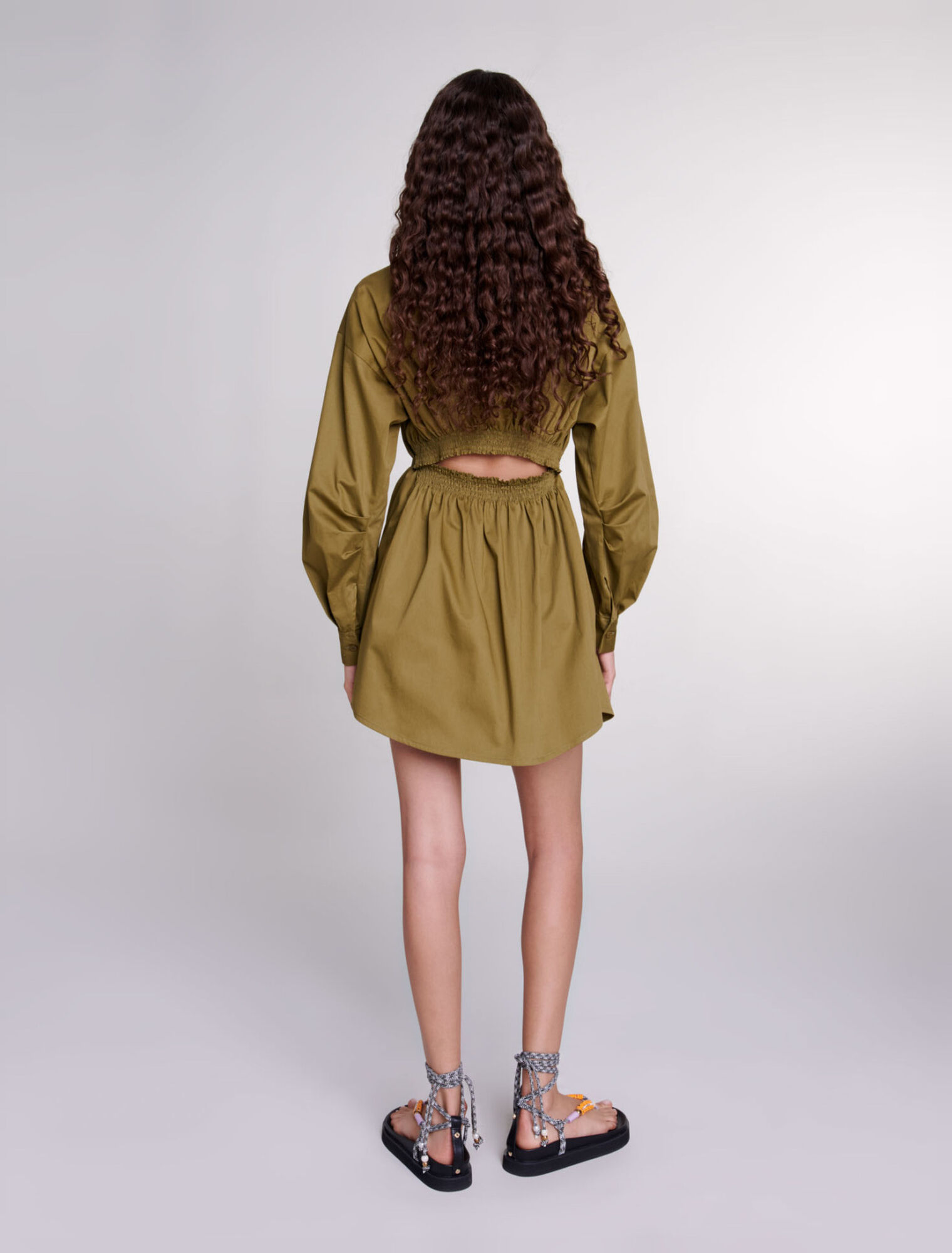 Wickelkleid mit Lochstickerei