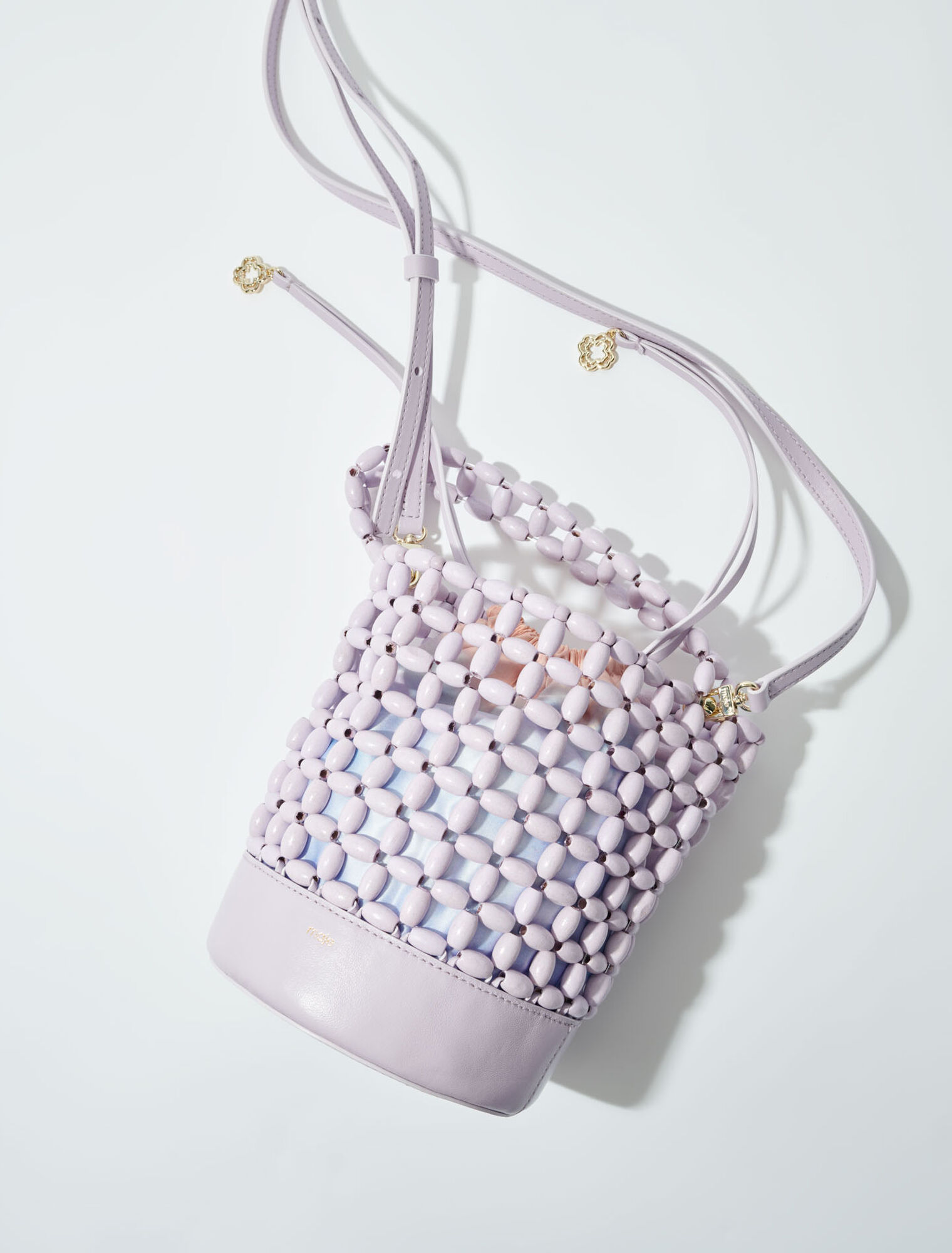 Beuteltasche mit Perlenbesatz