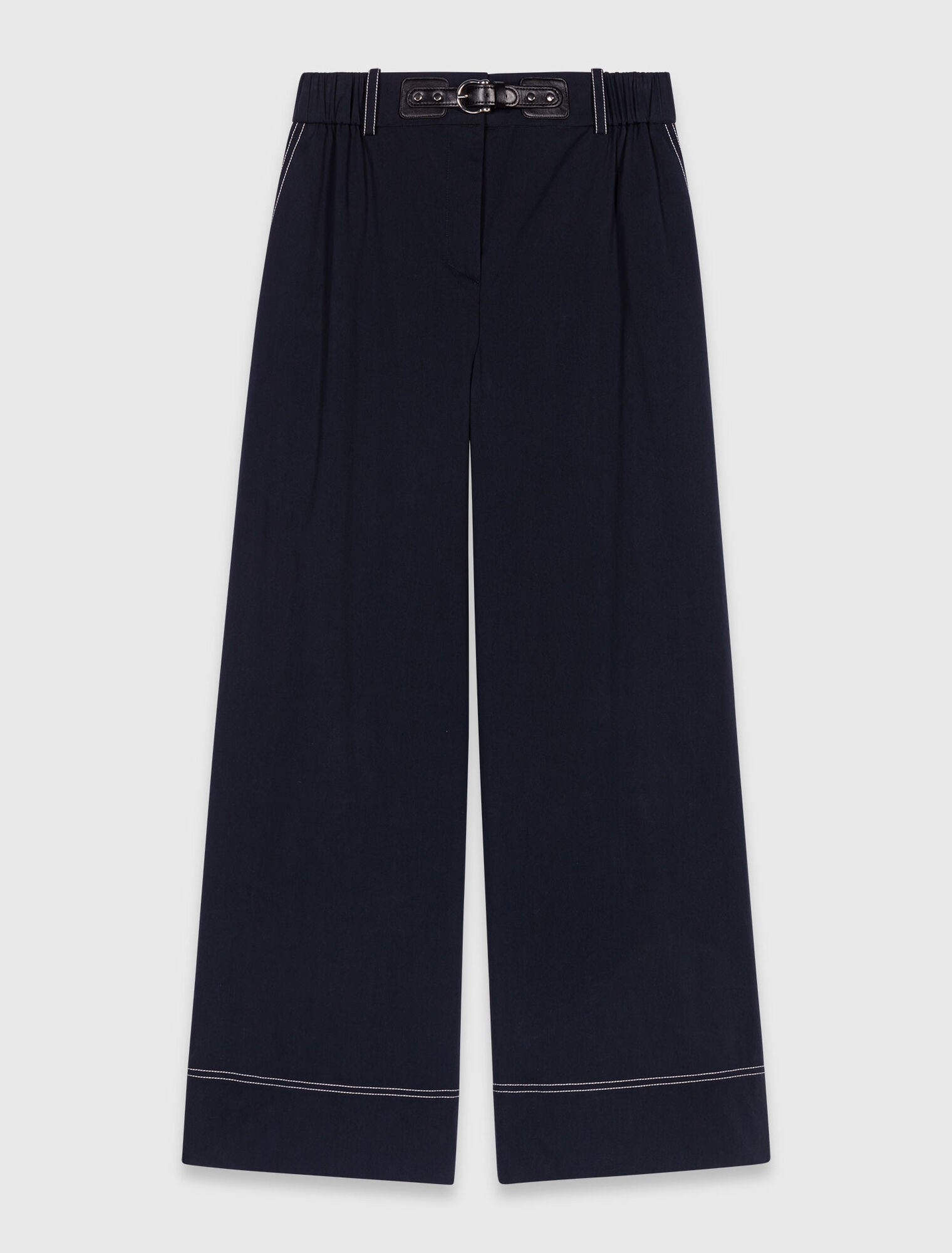 Baumwollhose mit Ledergürtel