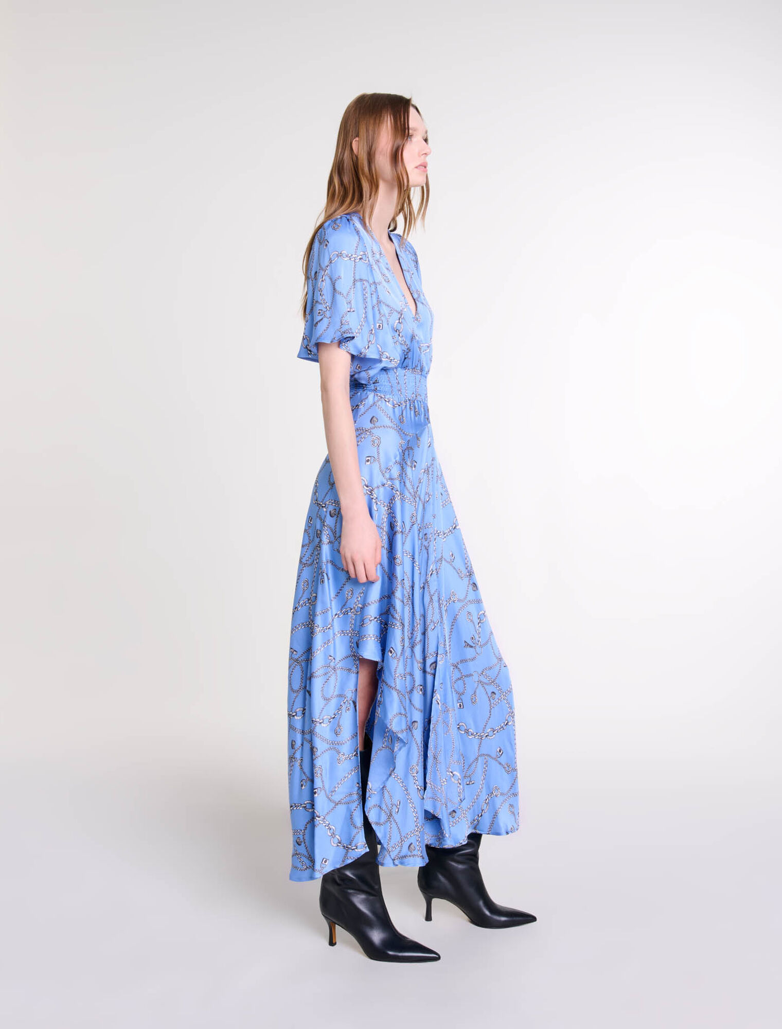 Langes bedrucktes Kleid