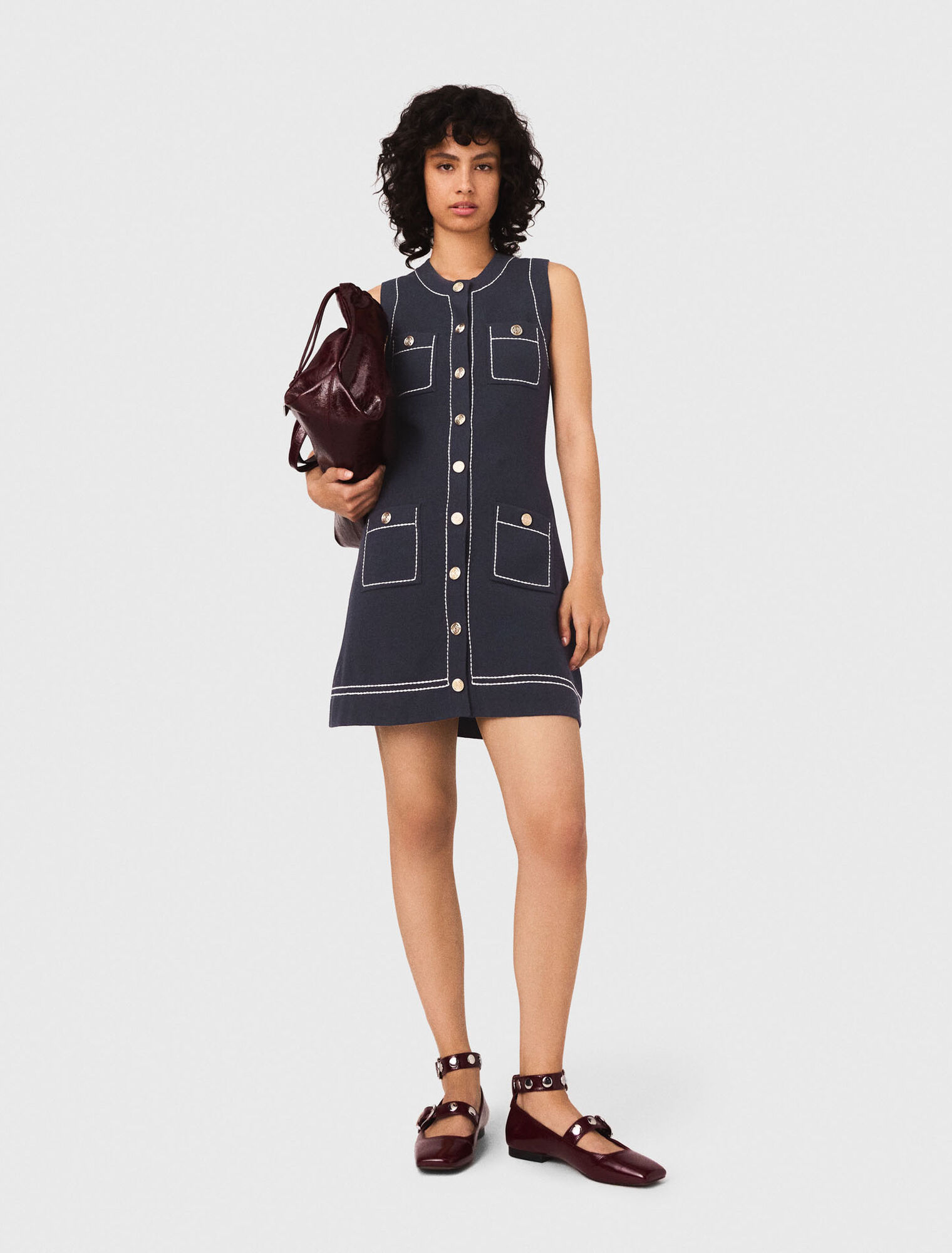 Gerades Kleid aus Steppstrick