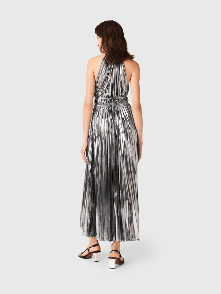 Langes plissiertes Kleid