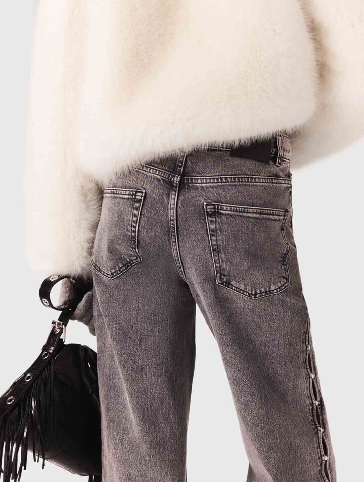 Weite Jeans mit Perlen