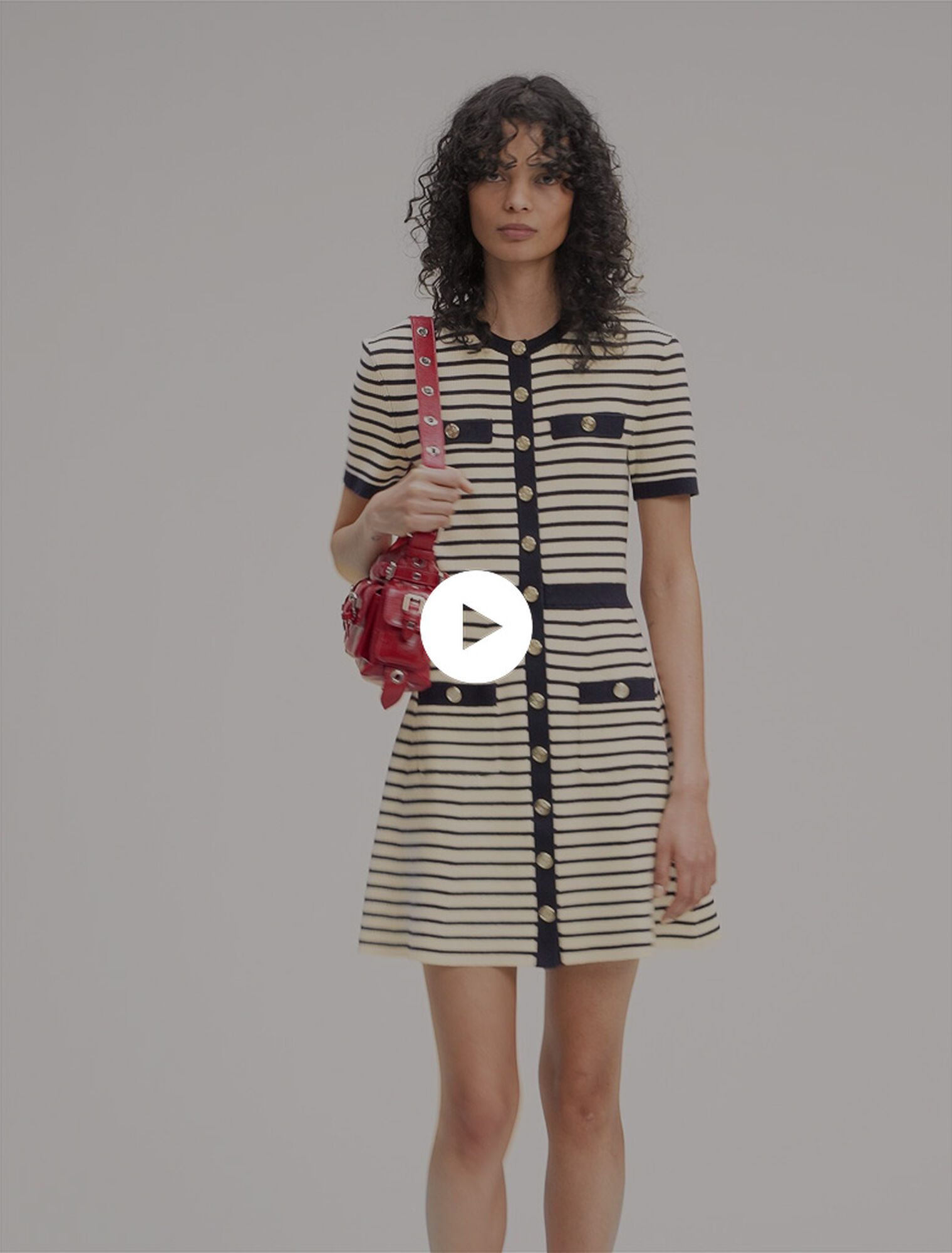Kurzes Kleid aus Rippstrick