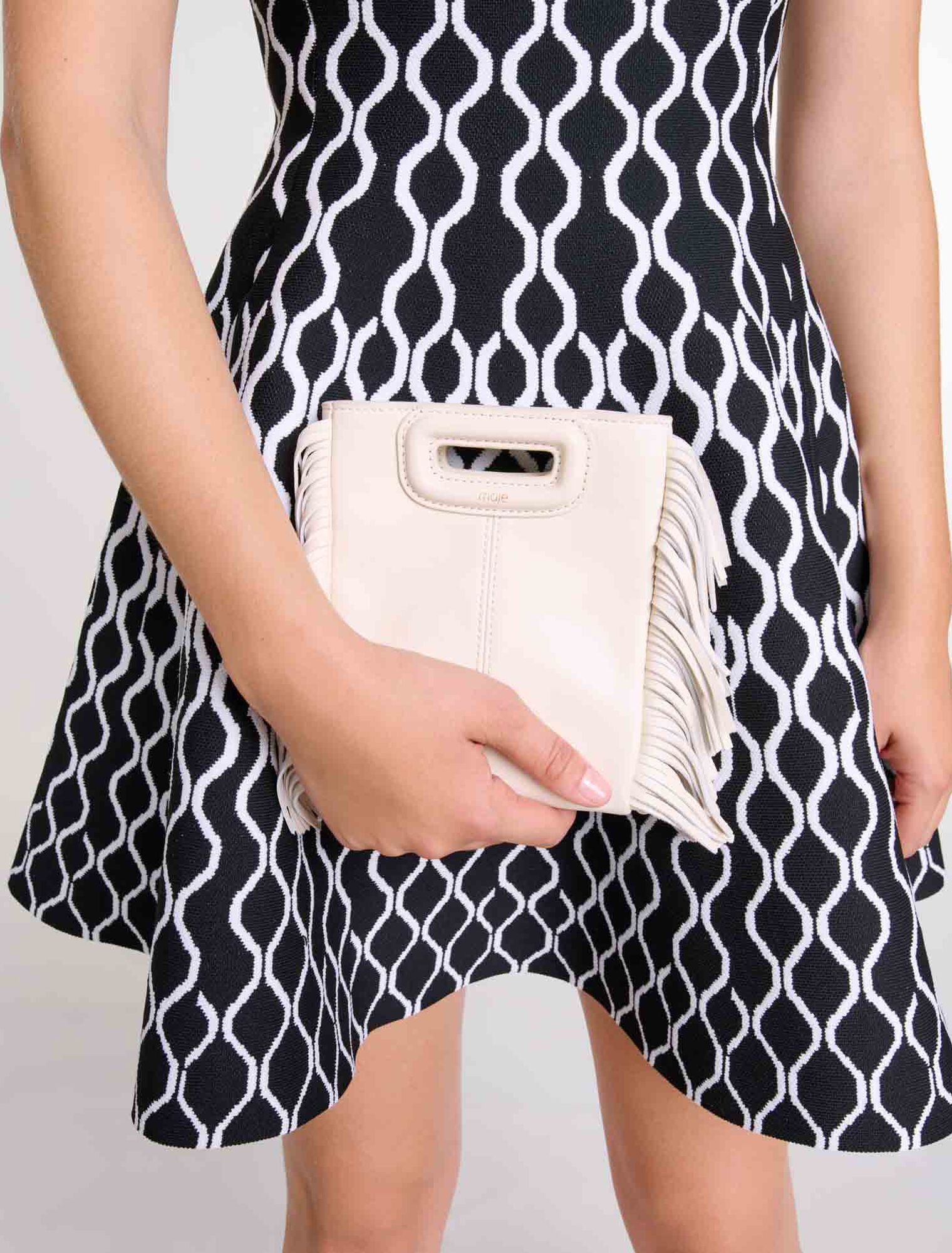 Lederhandtasche mit Kette