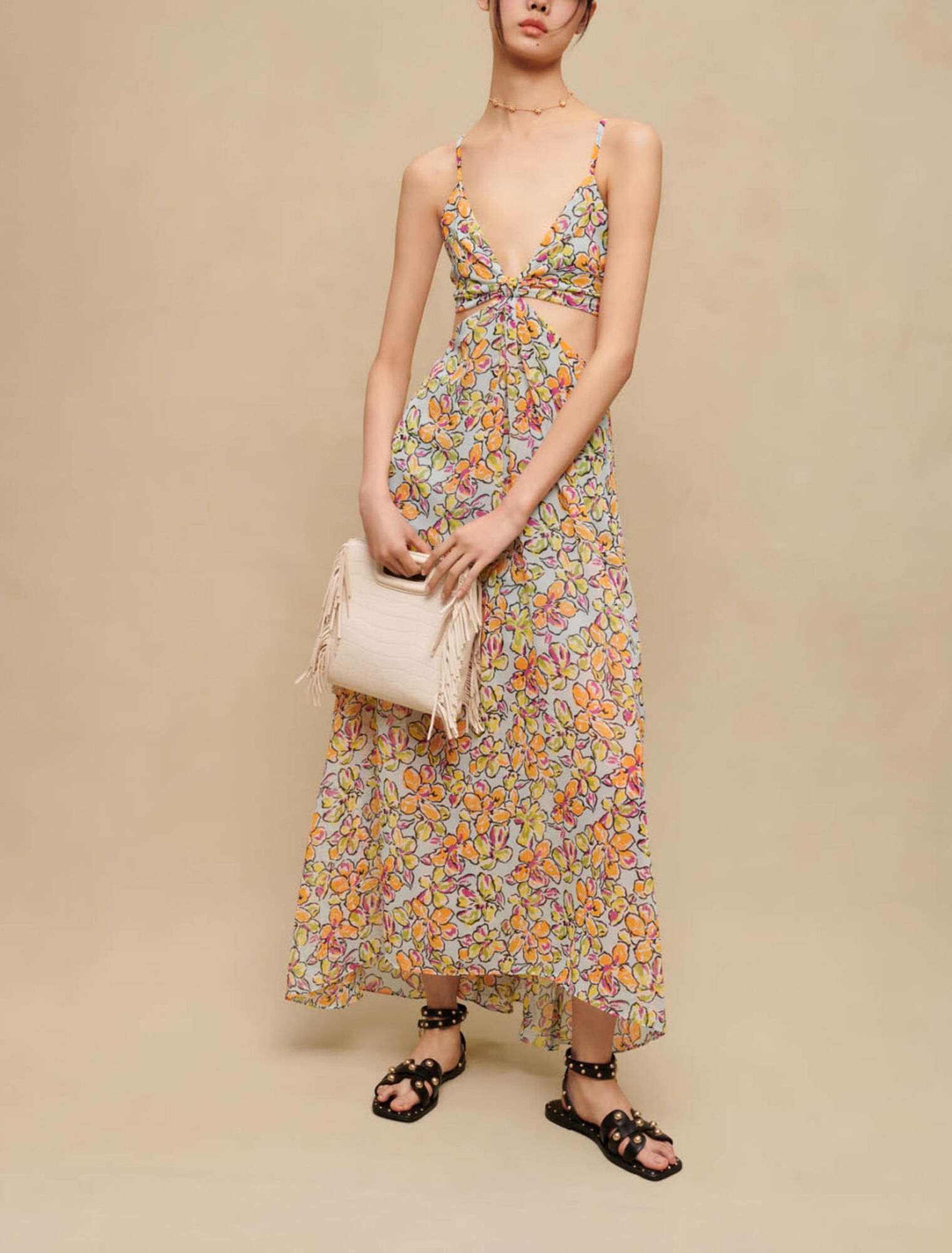 Langes geblümtes Kleid mit Ausschnitten