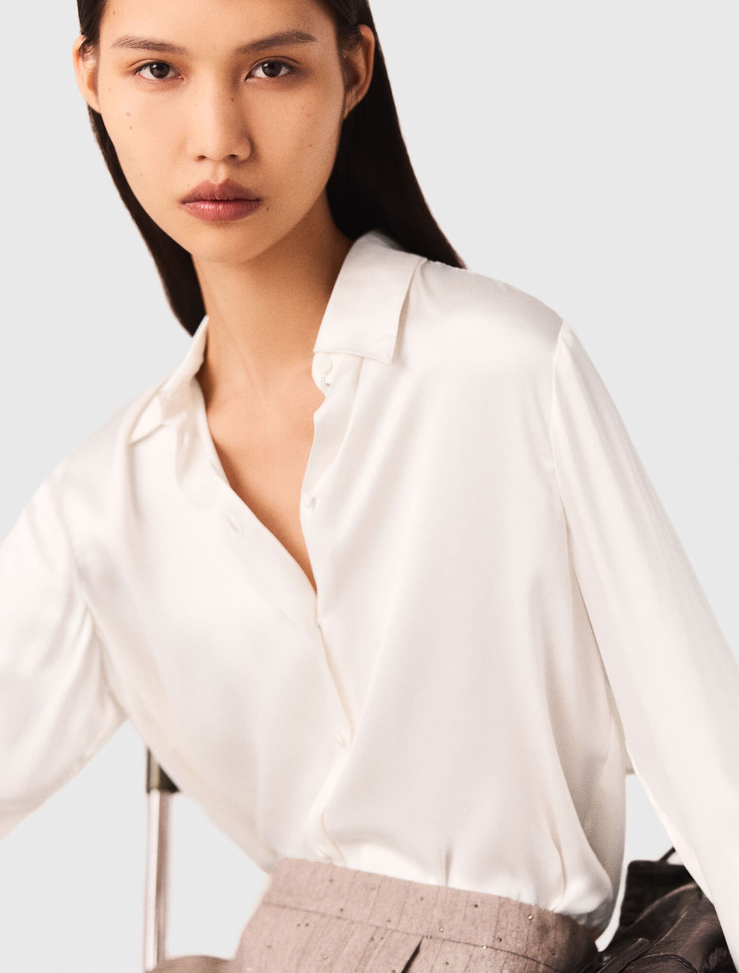 Weiße Hemdbluse aus Seide