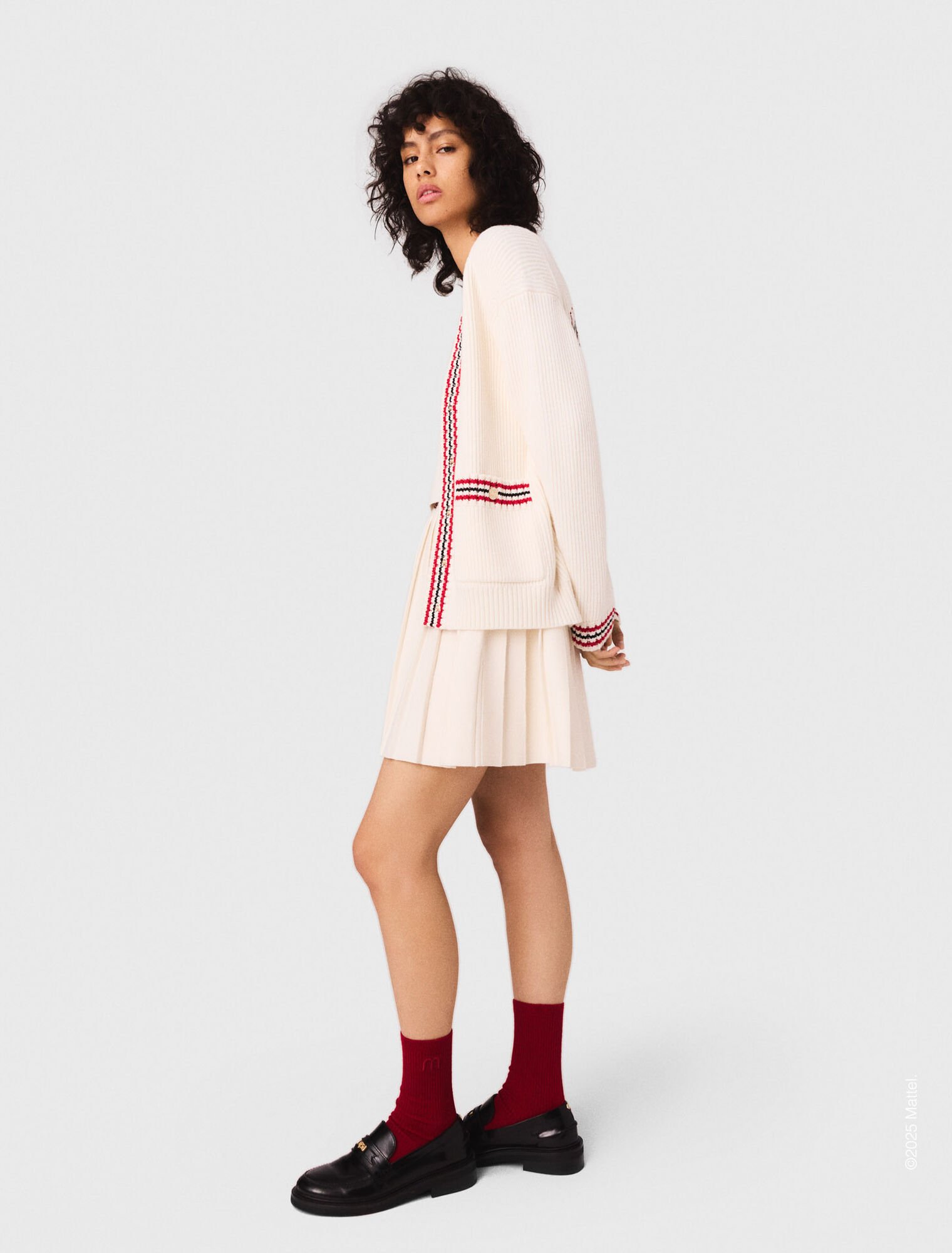 Langer Cardigan mit Stickereien