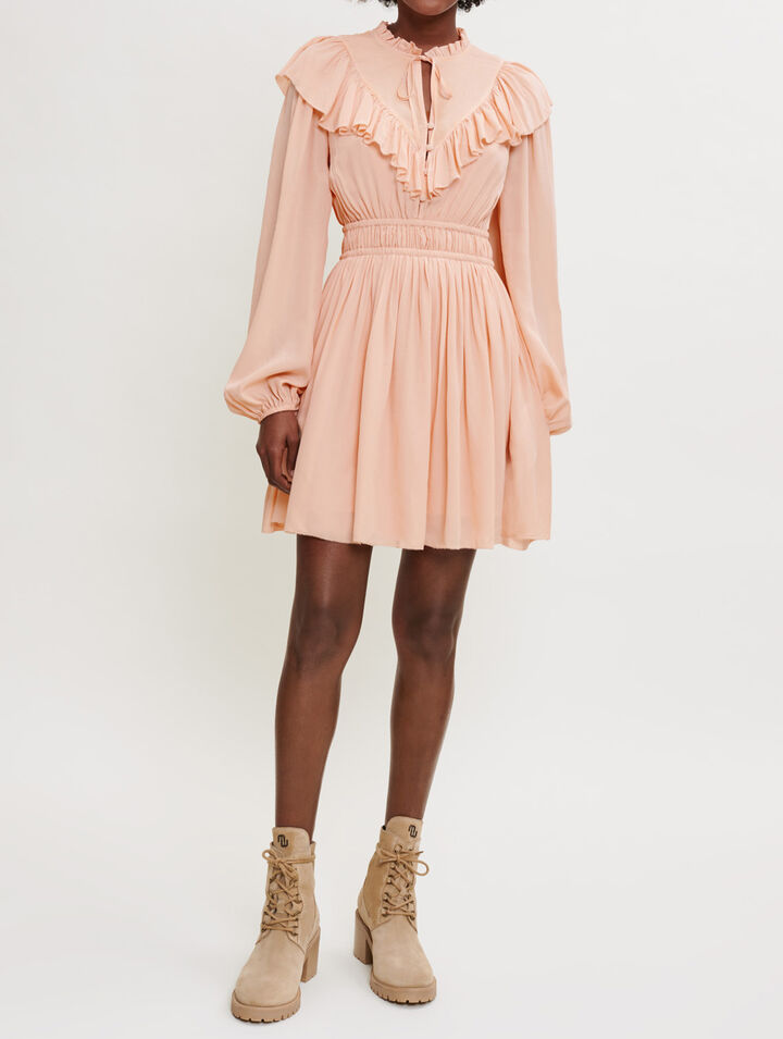 Kurzes Kleid mit Volants
