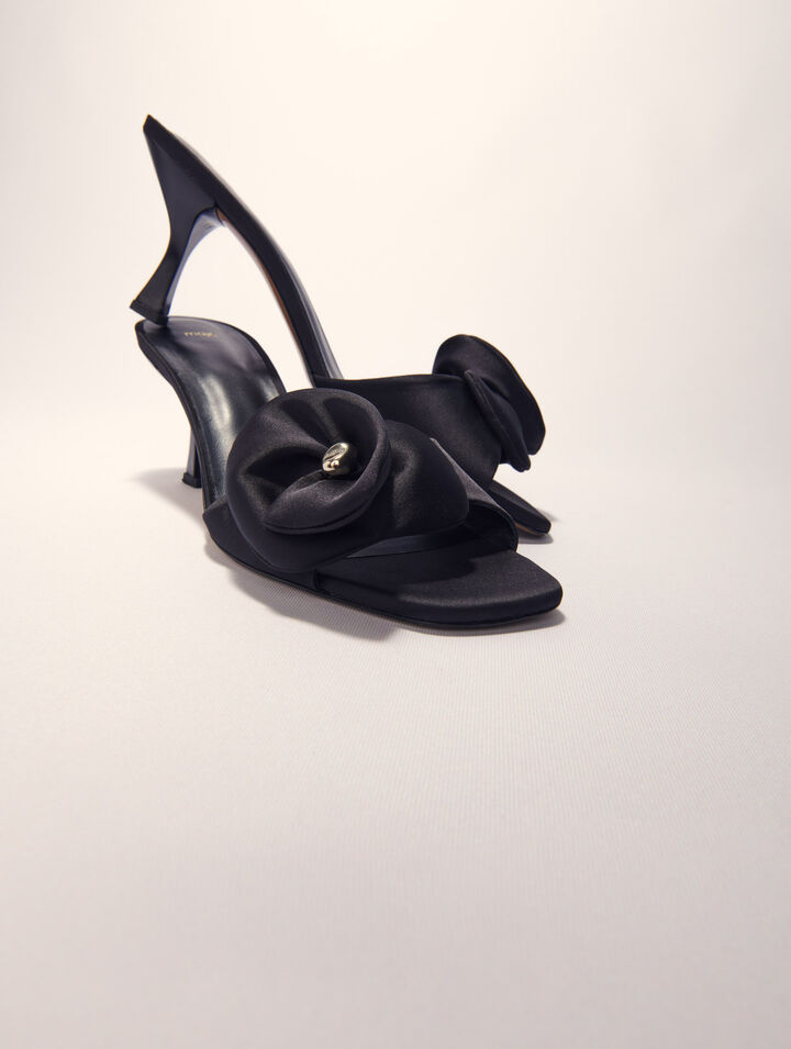 Mules aus Stoff mit Satinblume
