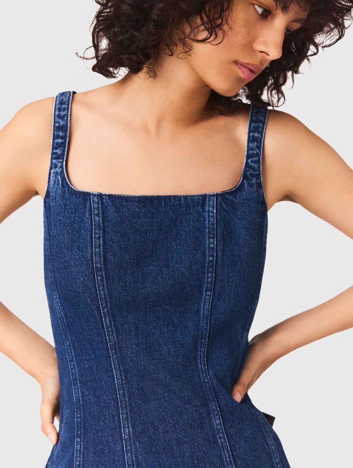Kurzes Babydoll-Kleid aus Denim