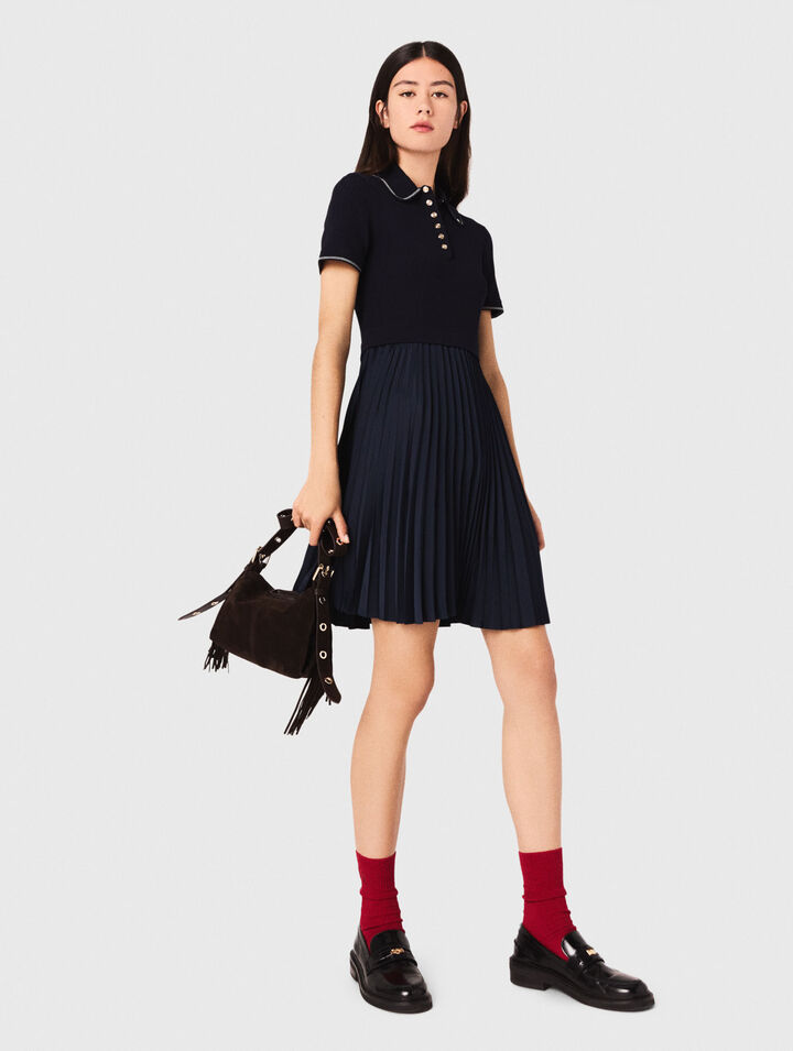Kurzes Plissee-Kleid mit Polo-Krag