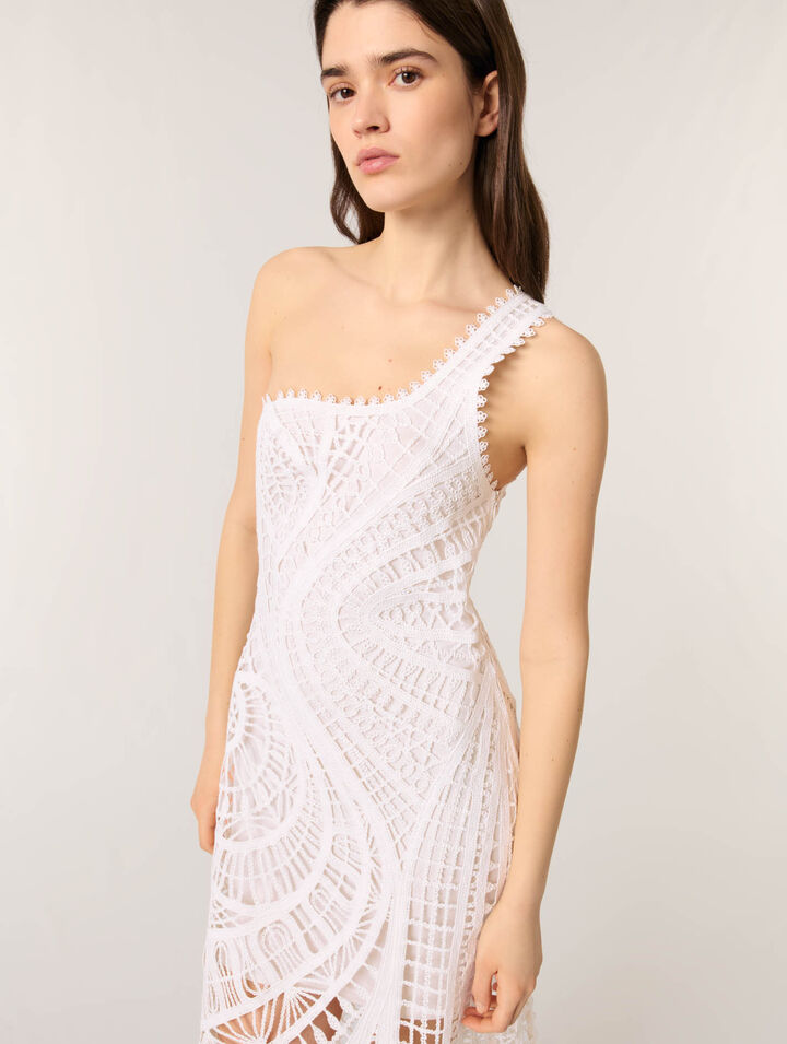 Asymmetrisches langes Häkelkleid