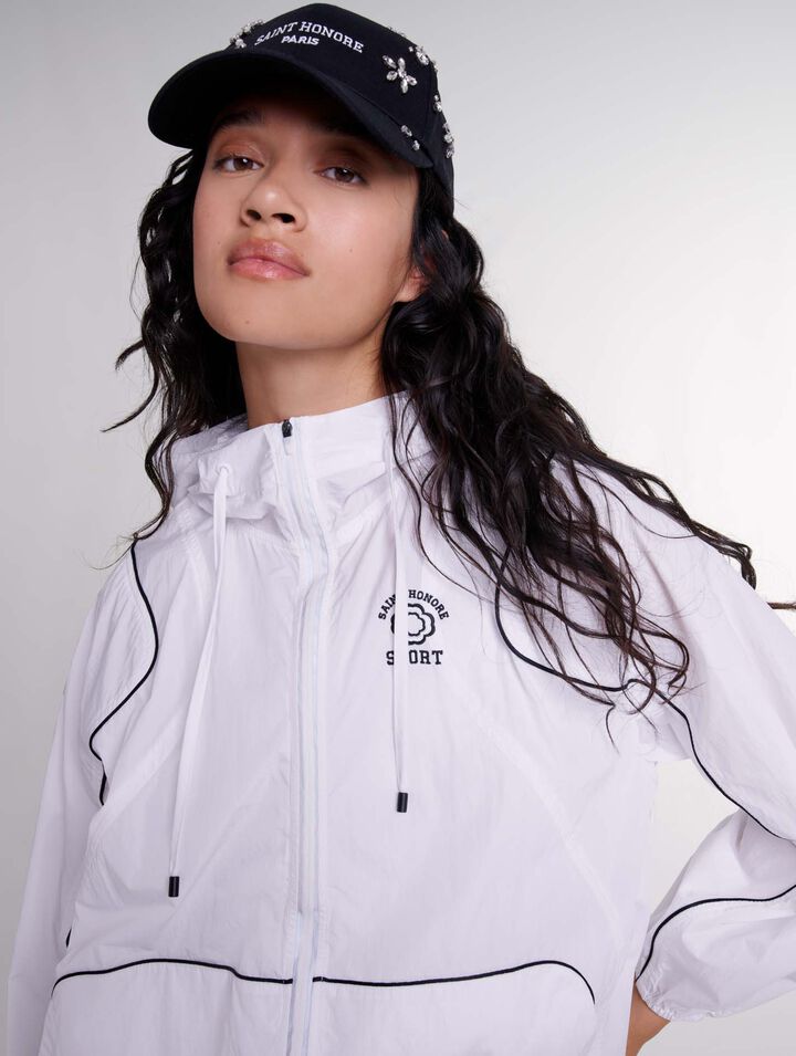 Windjacke mit Kapuze