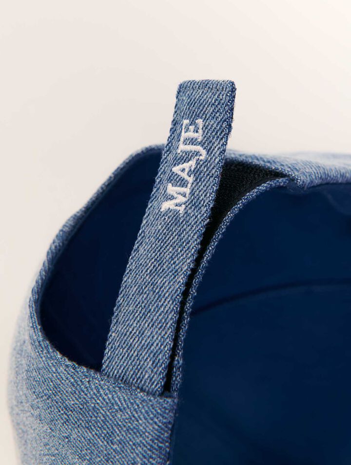 Cap aus Denim