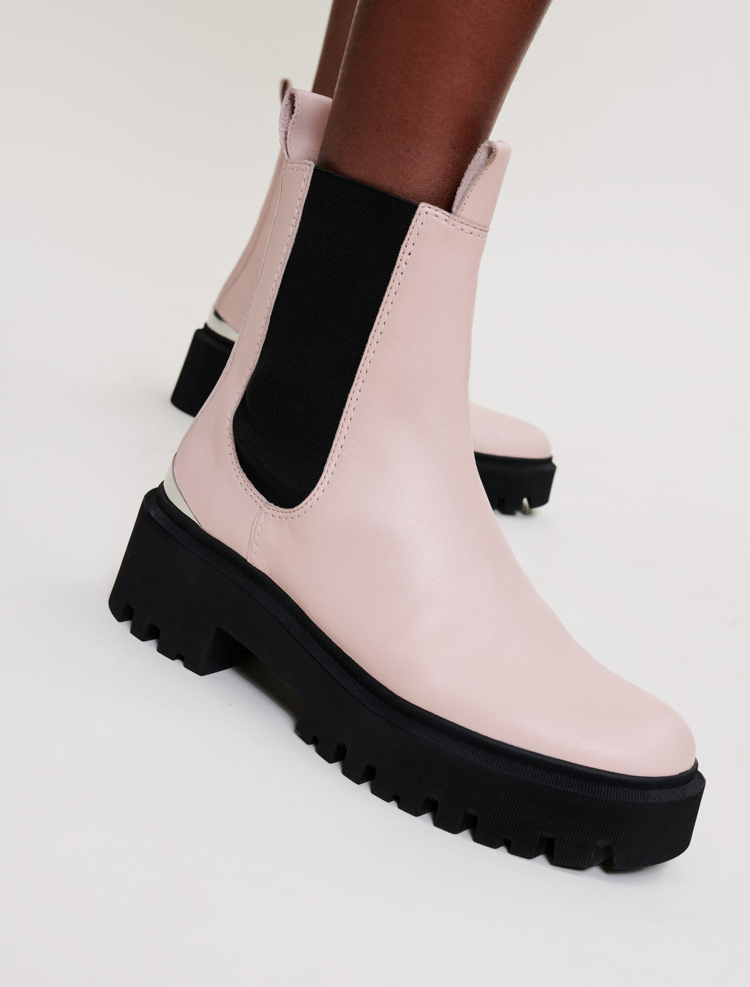 Chelsea-Stiefeletten mit Plateau