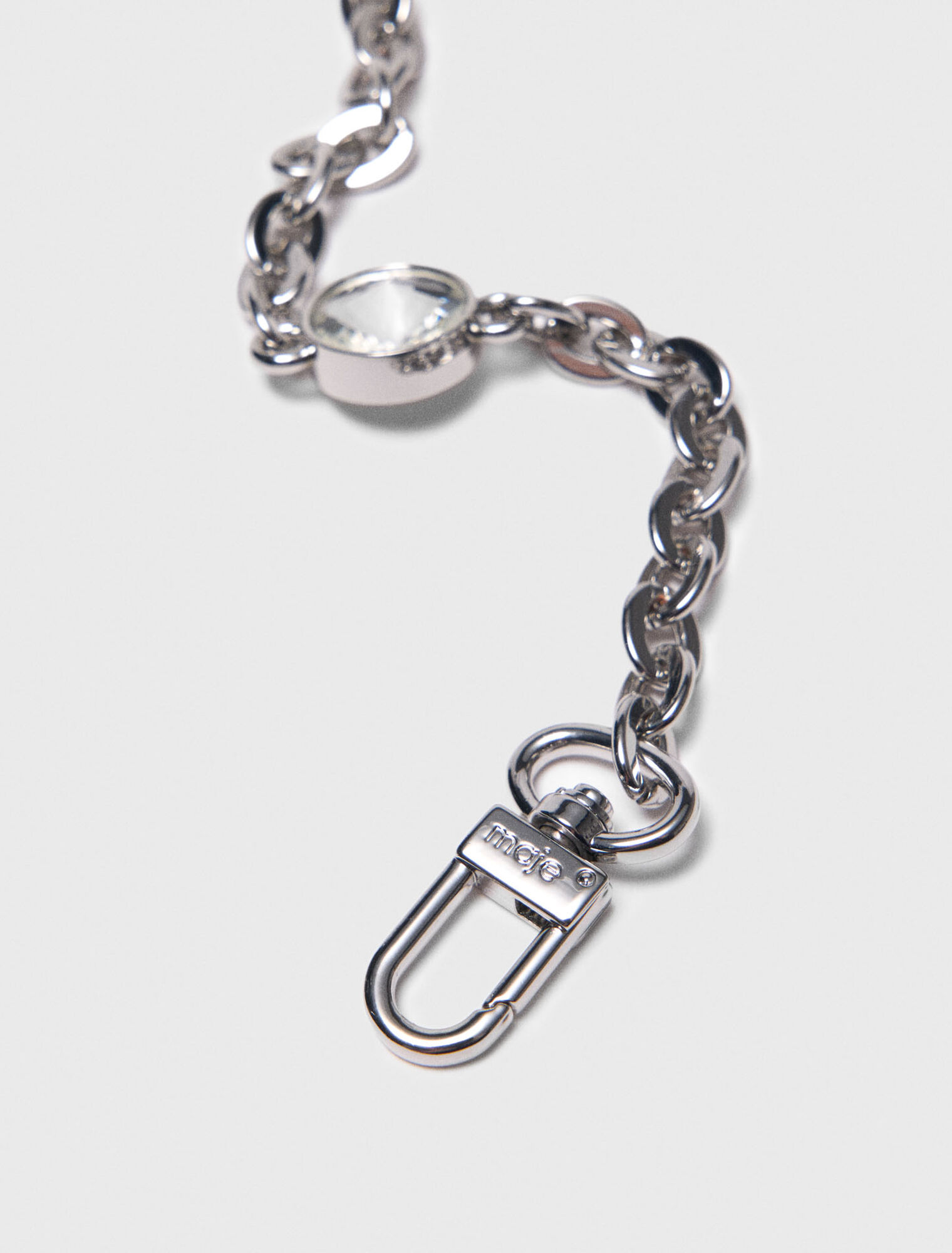 Kurze Schulterkette mit Strass