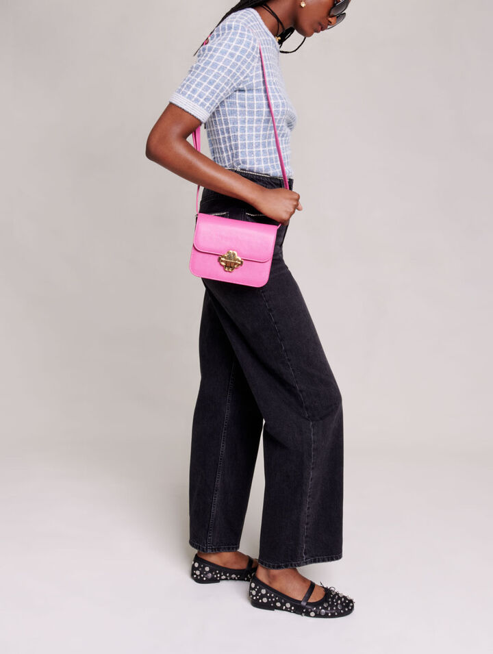 Weite Jeans mit Strass