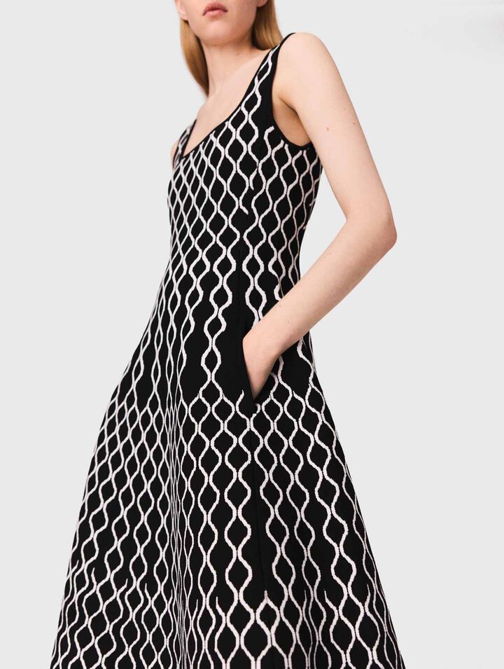 Midikleid aus Jacquard-Strick