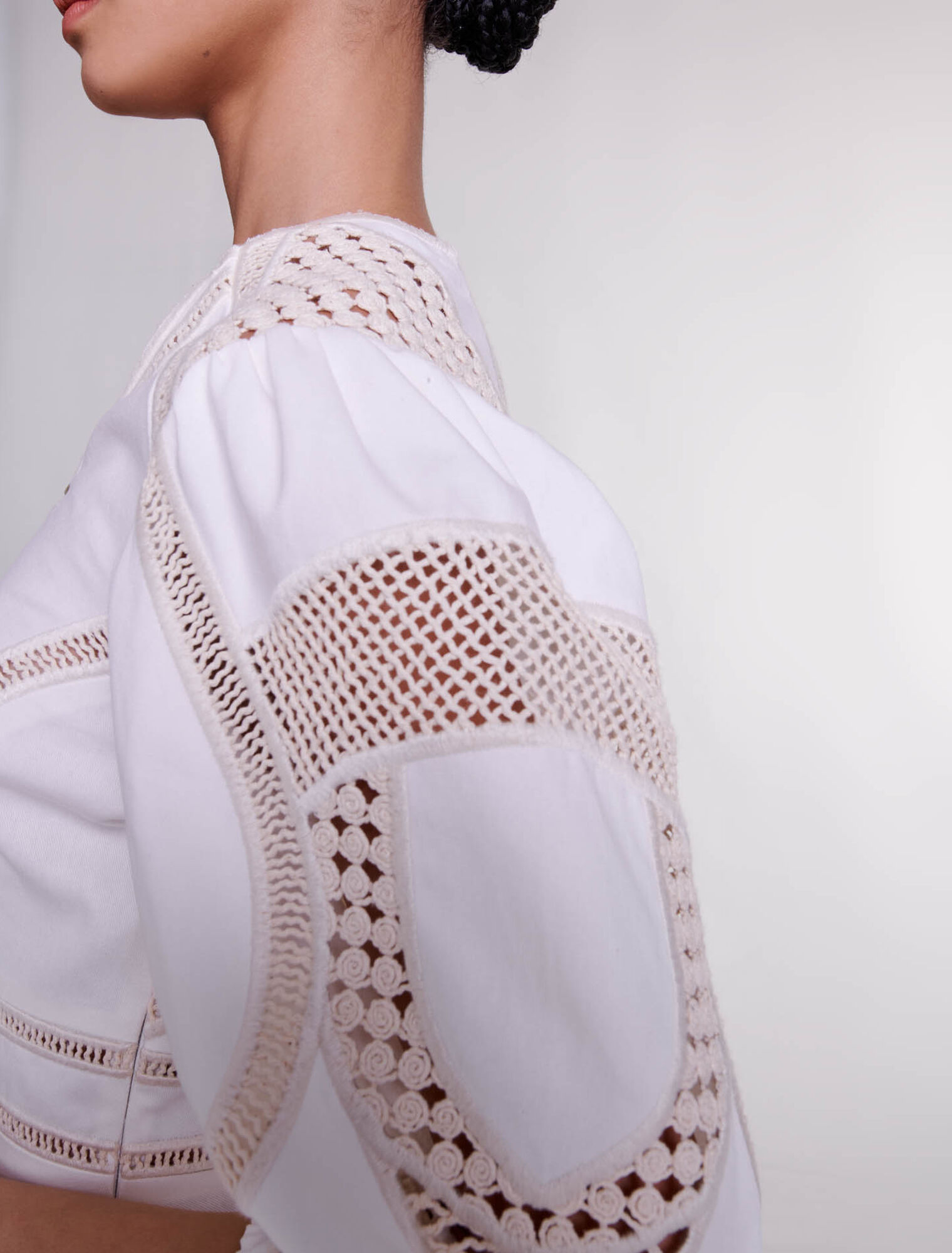 Kurzes voluminöses Kleid