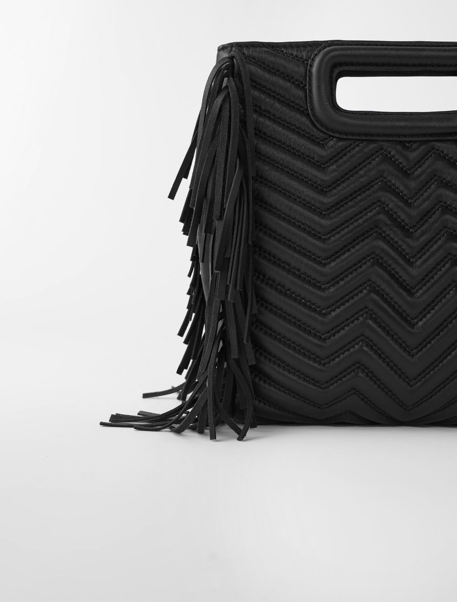 M Tasche aus gestepptem Leder