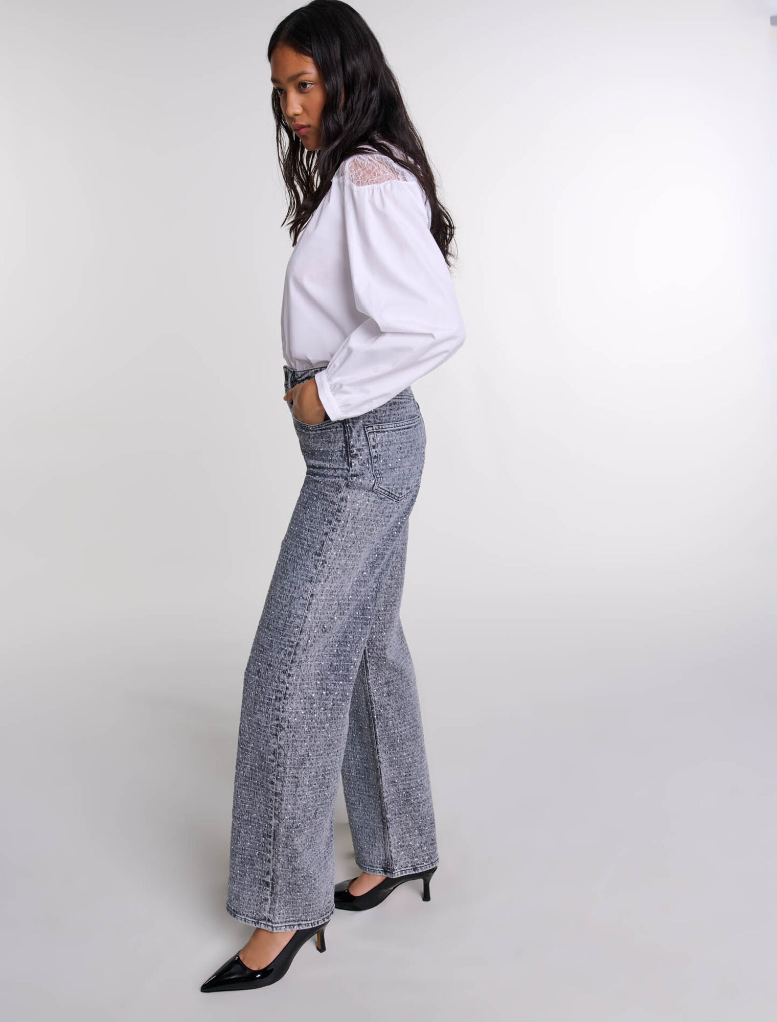 Jeans mit Strassbesatz