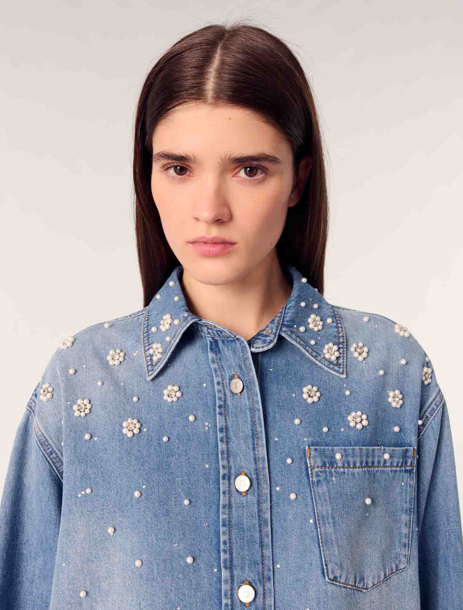 Jeanshemd mit Perlenstickerei