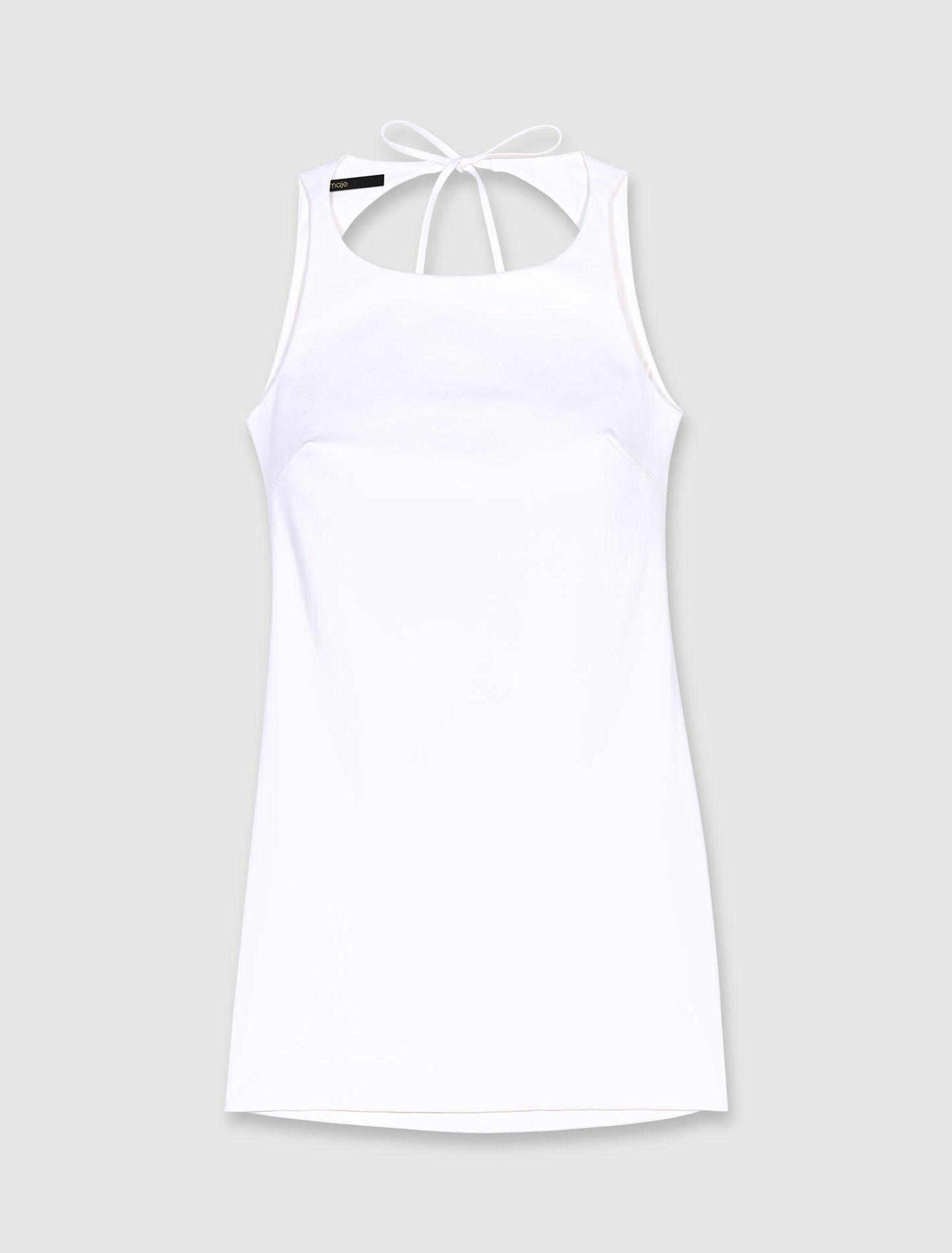 Kleid mit freiem Rücken