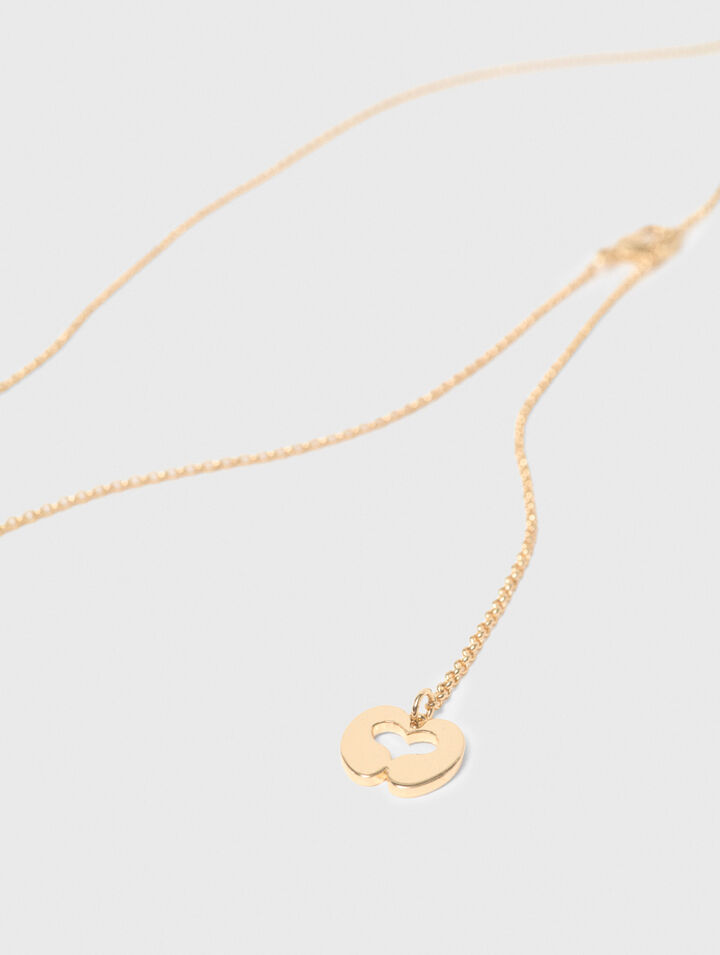 Goldene Halskette mit Ringdetails