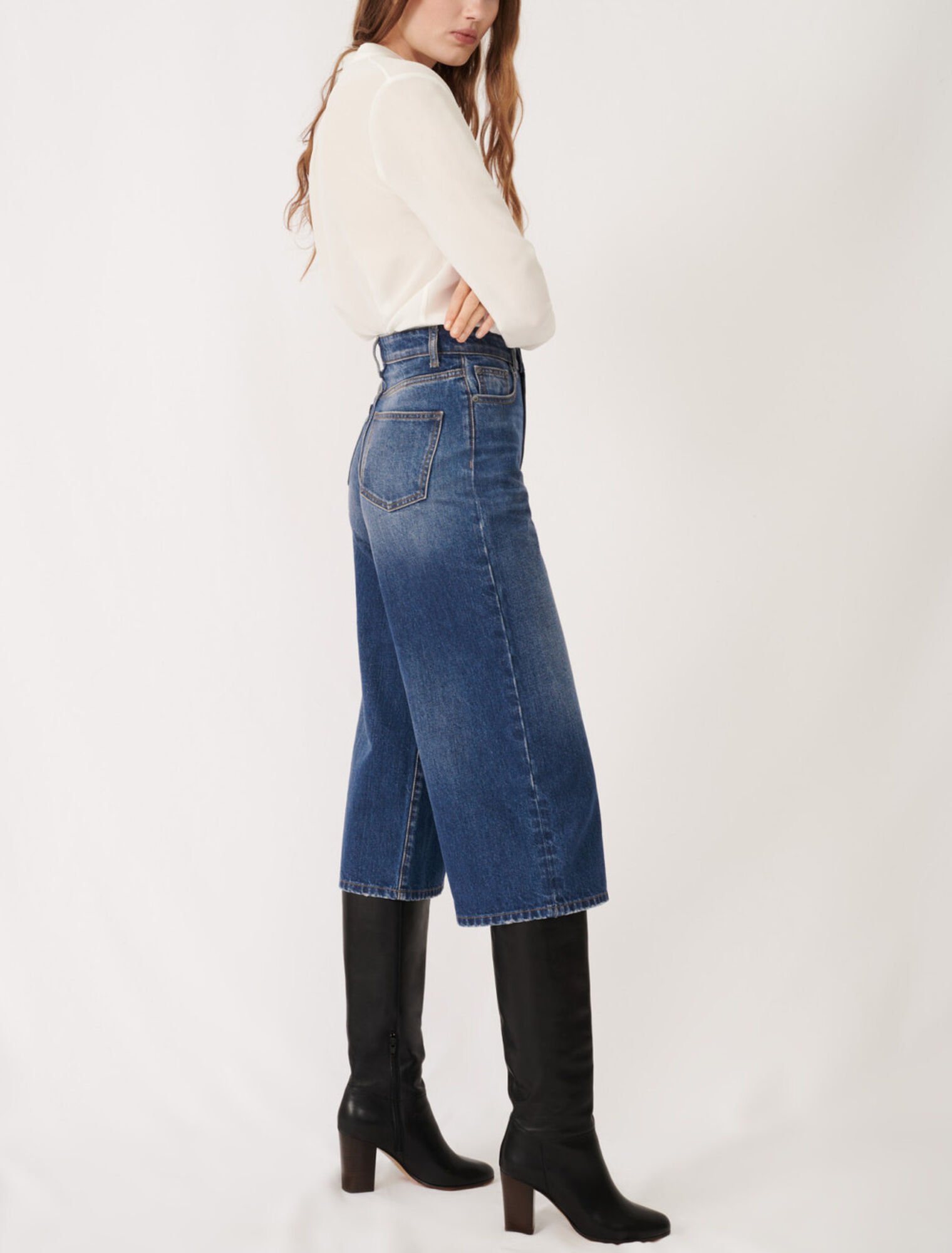 Jeans im Bermuda-Stil