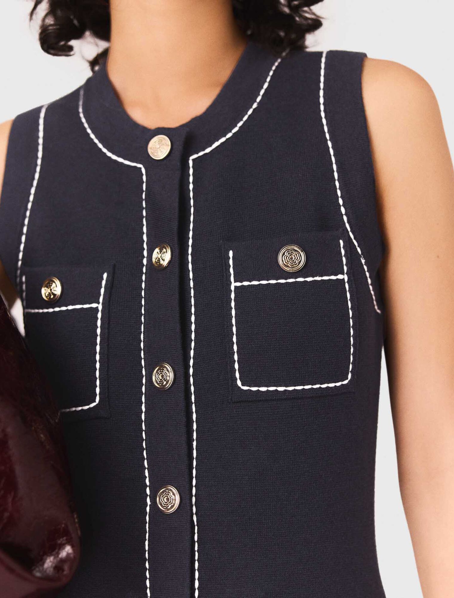 Gerades Kleid aus Steppstrick